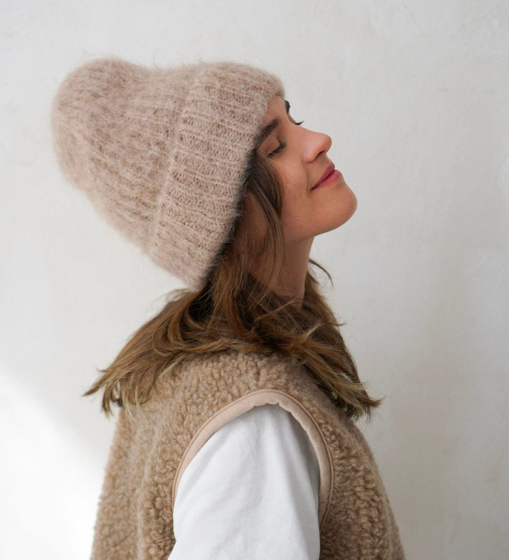 SAGA Czapka z moheru i alpaki - beżowa