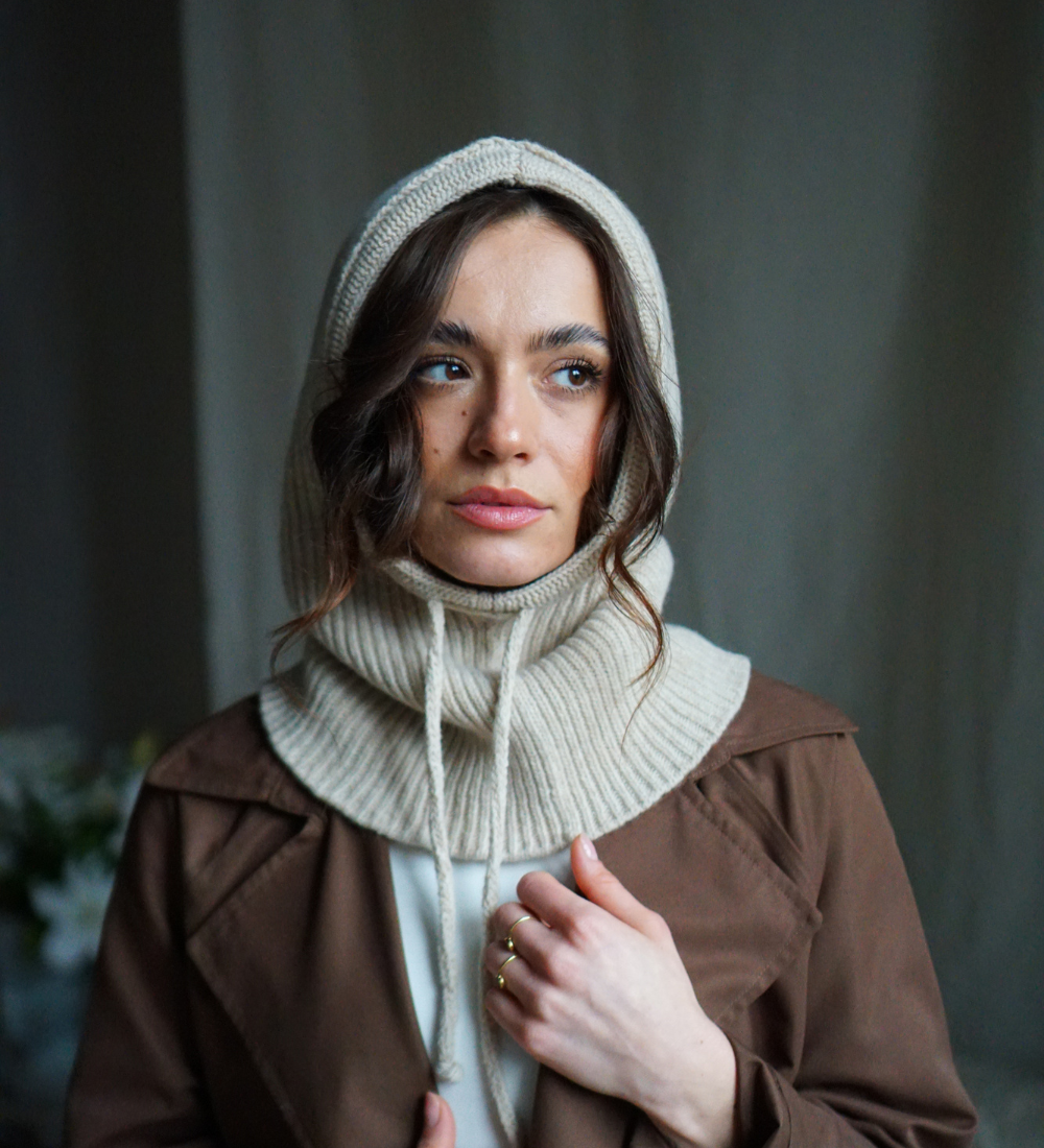 LIDIA Balaclava z merynosa - beżowa