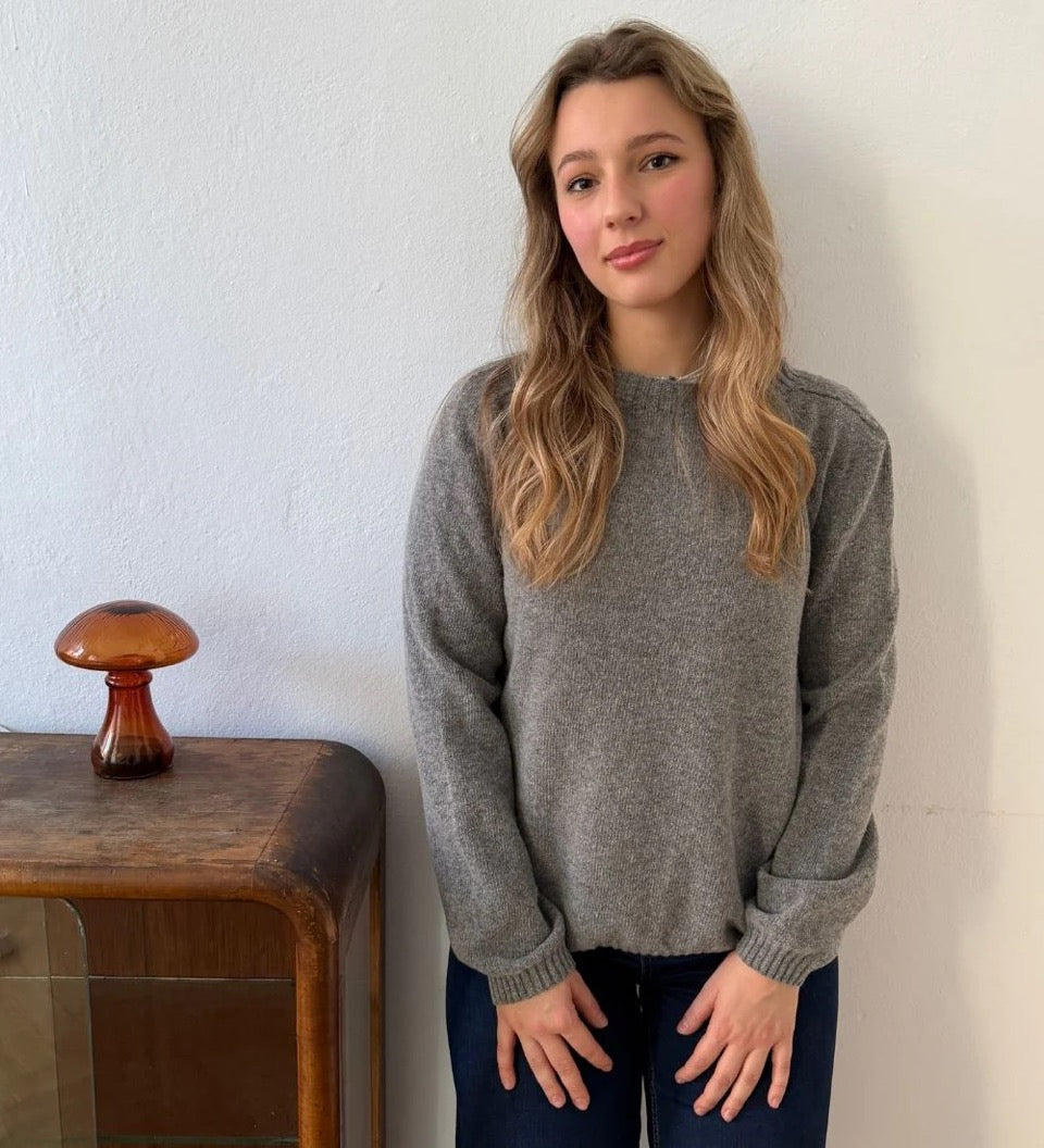 TYRA Klassischer Merinowollpullover - Grau