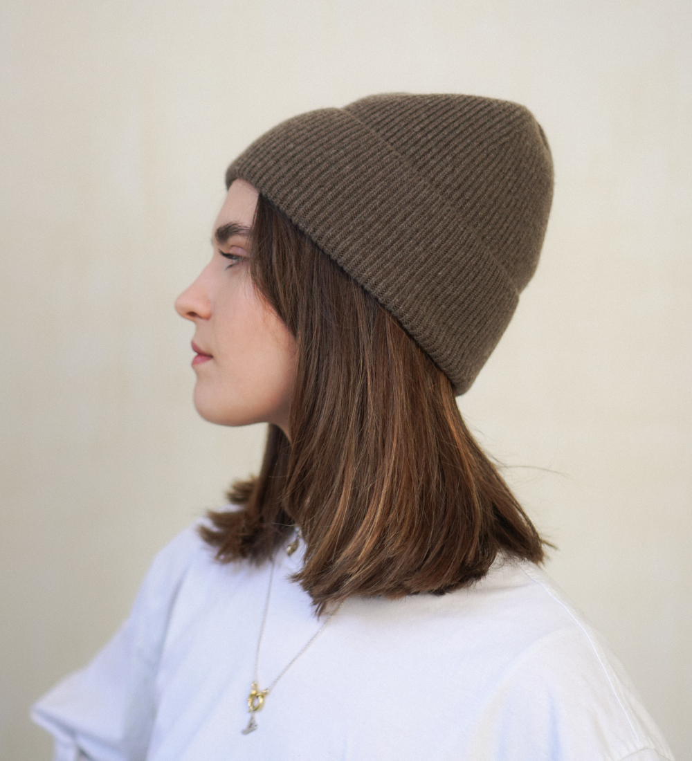 SKADI Czapka z wełny merino - brązowa