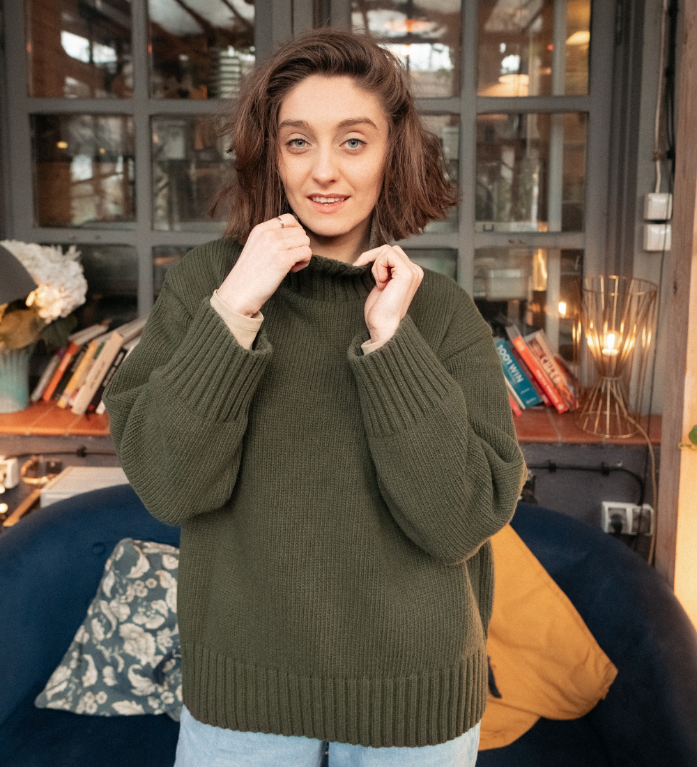 NOLLA Sweter z wełny merynos o grubym splocie - oliwkowy