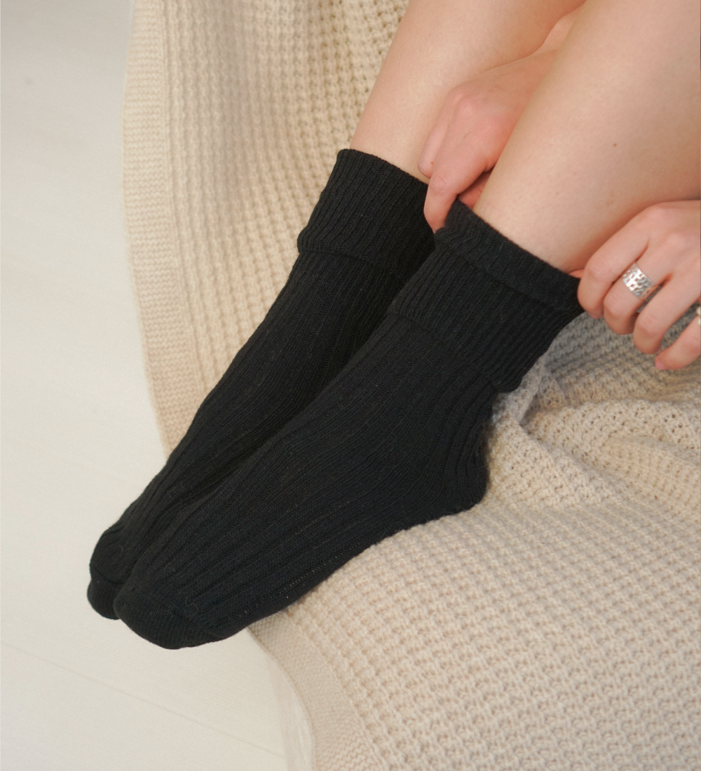 ERIK Skarpetki merynos bezuciskowe - czarne