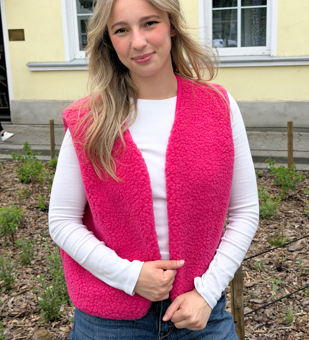 ULV mother & daughter Merino wool gilet