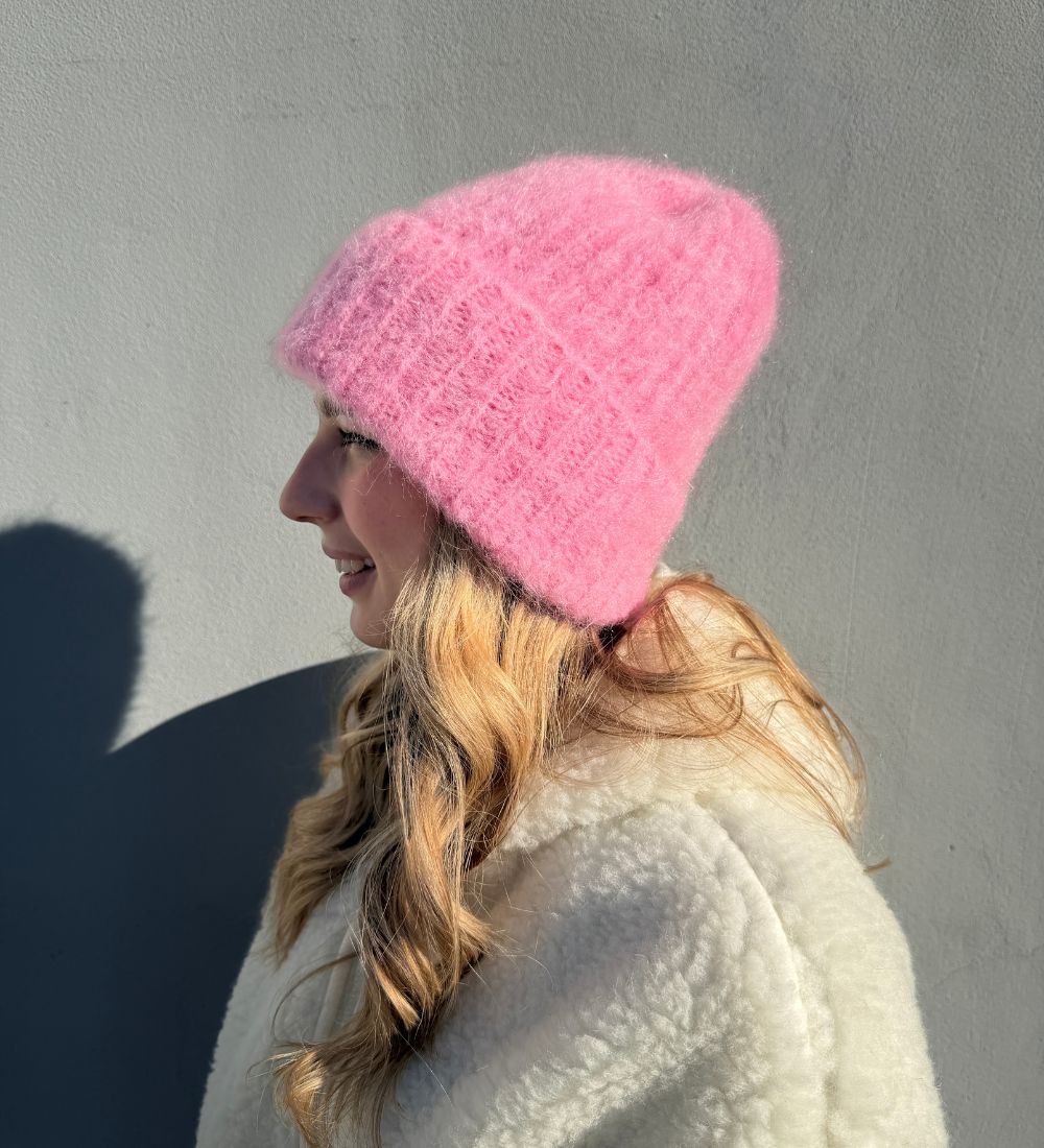 SAGA Czapka z moheru i alpaki - cudownie różowa