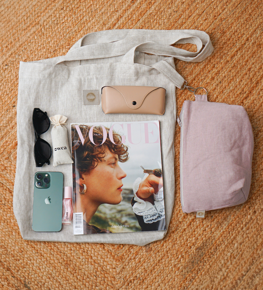 SKRYTKA Kosmetyczka z polskiego lnu do torby i solo - kwitnąca wiśnia