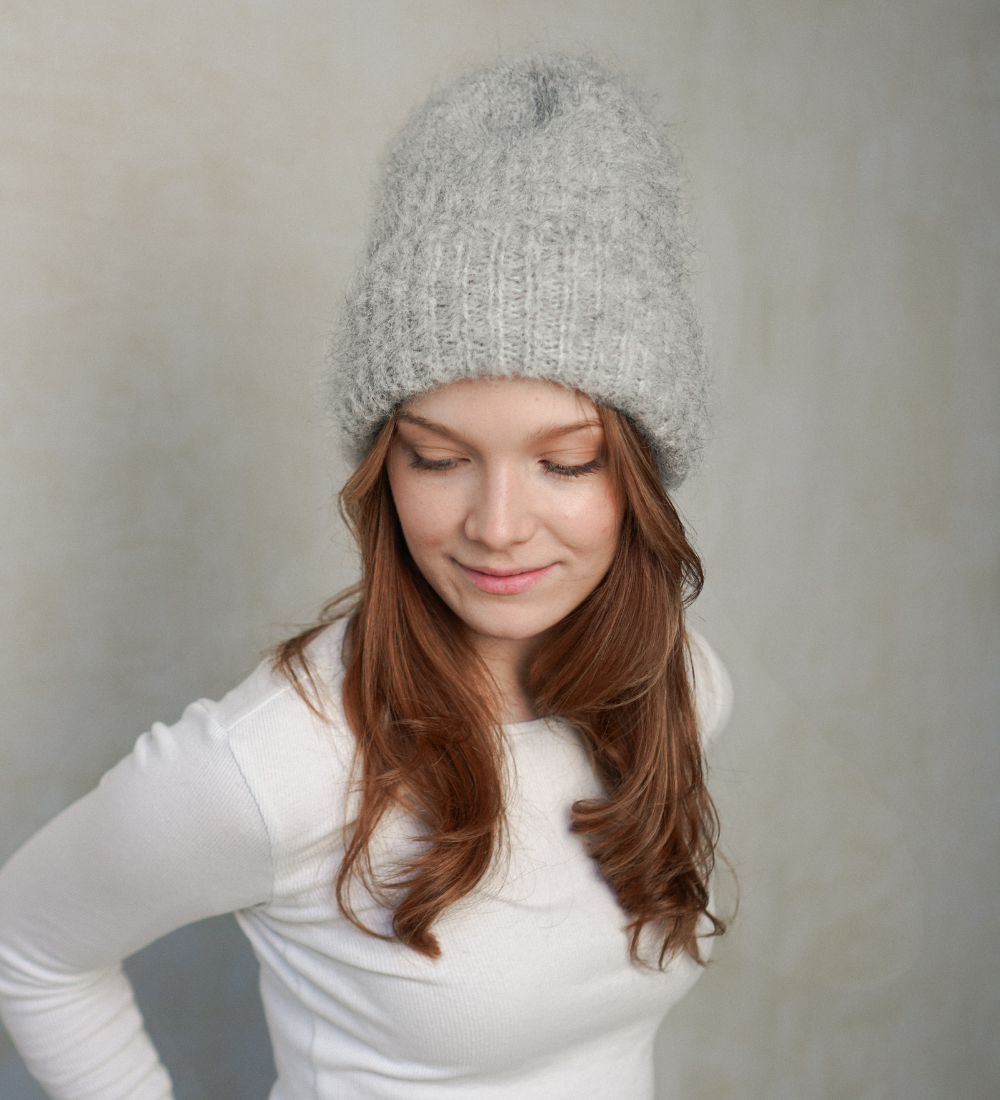 SAGA Czapka z moheru i alpaki - szara