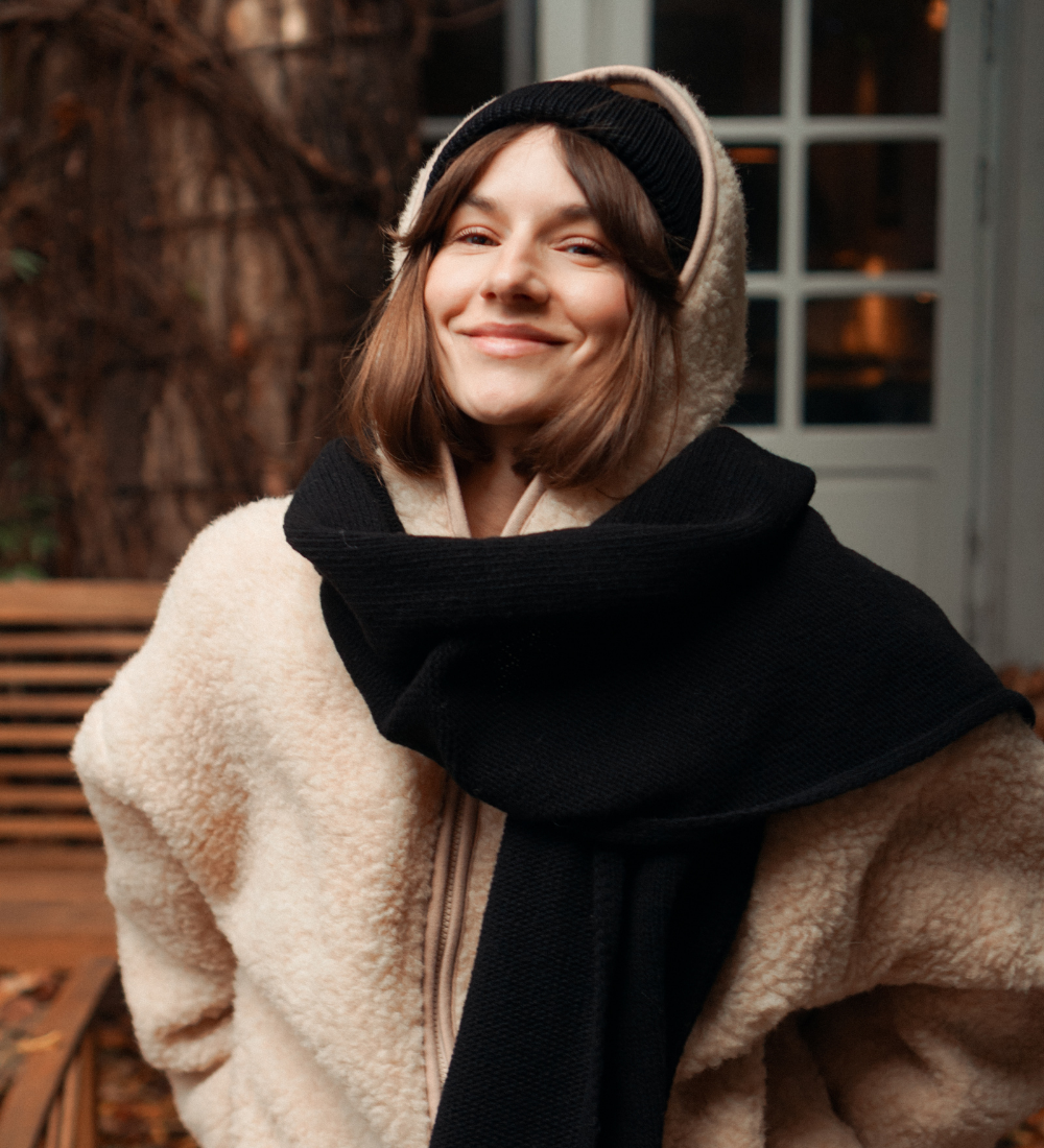 FREYA Szal dziany z wełny merynosa - czarny