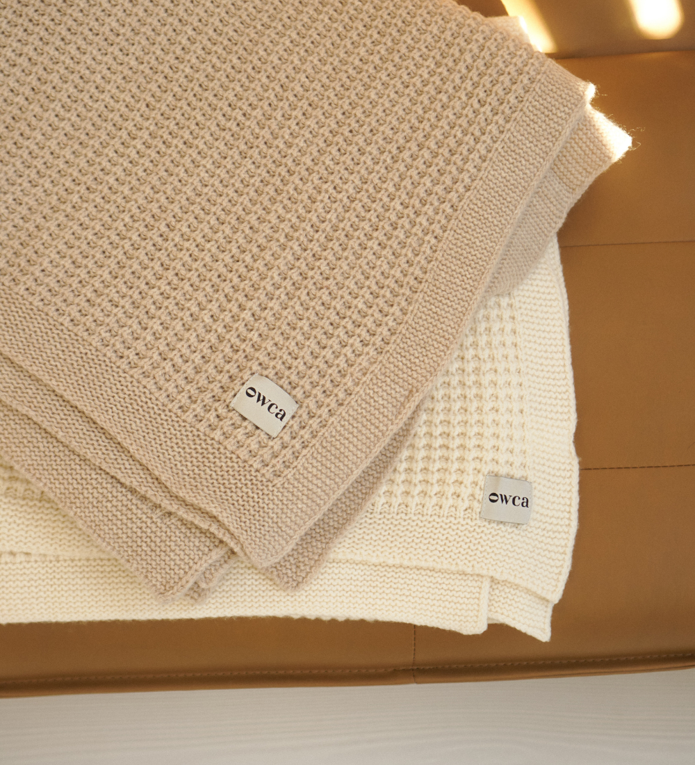 REA Koc z merynosa dziany wzór wafel - beżowy