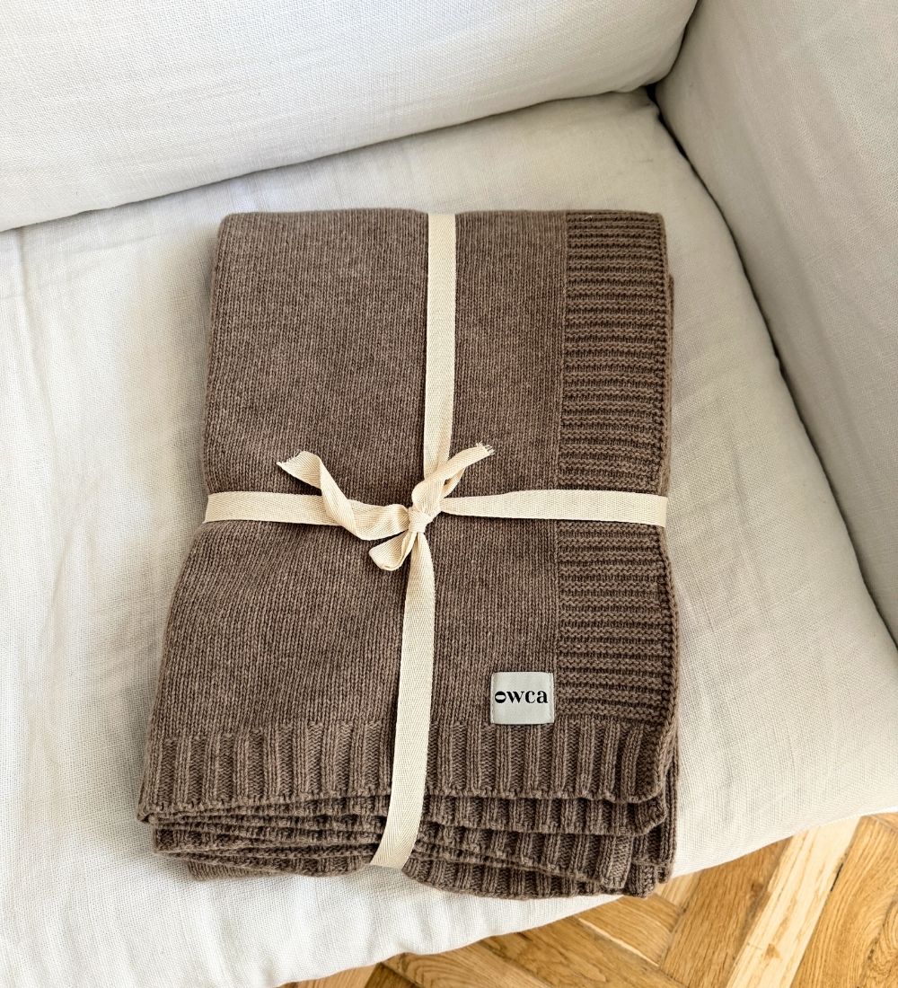 DEMETER Koc z merynosa dziany klasyczny - jasny brąz