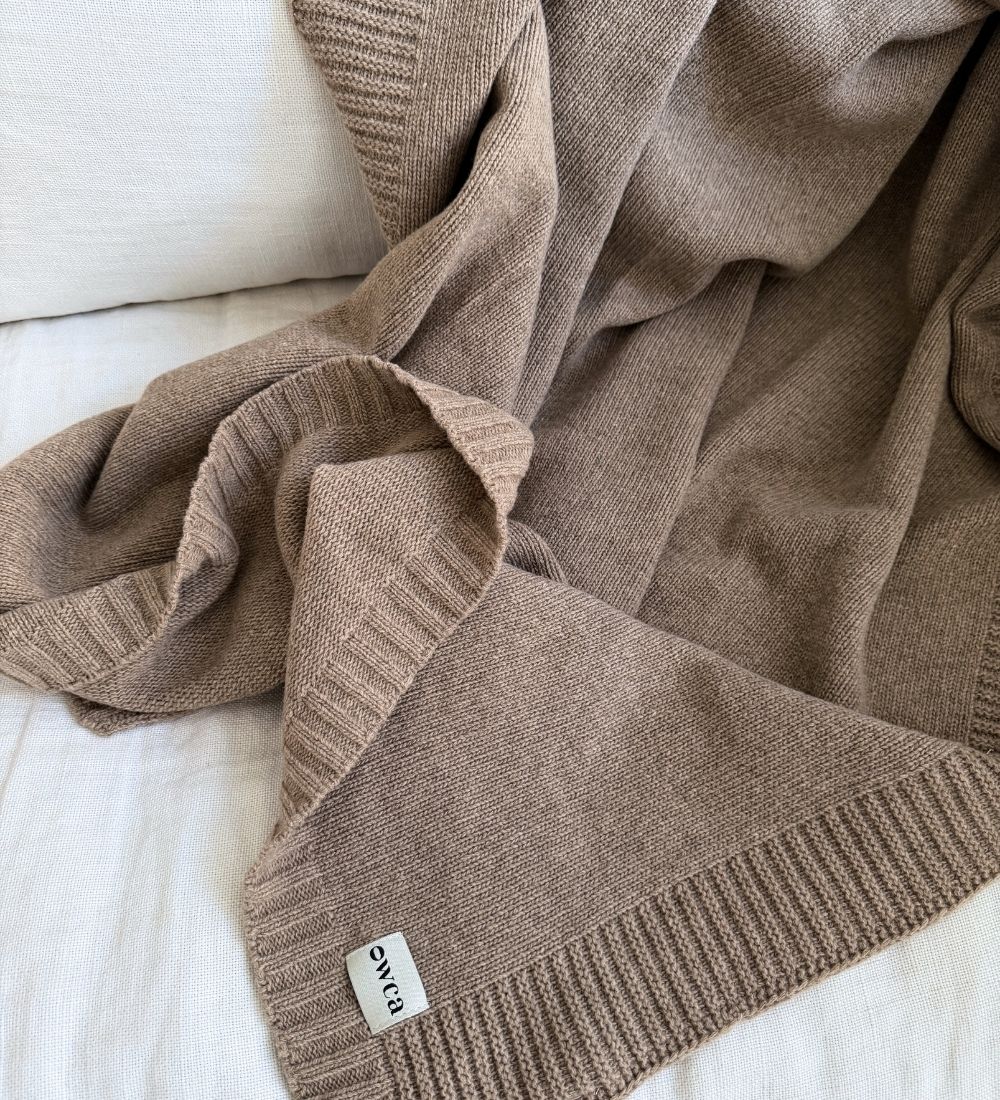 DEMETER Koc z merynosa dziany klasyczny - jasny brąz