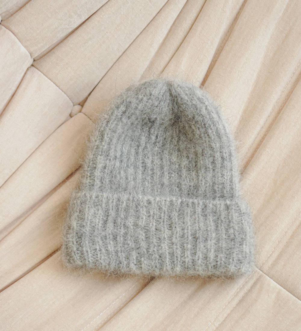 SAGA Czapka z moheru i alpaki - szara