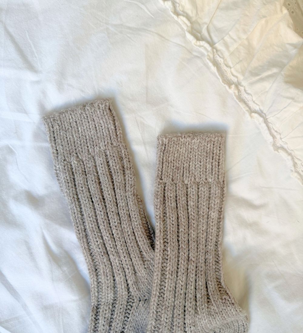 BJORN Skarpety wełniane z wełny alpaki i owczej - beżowe