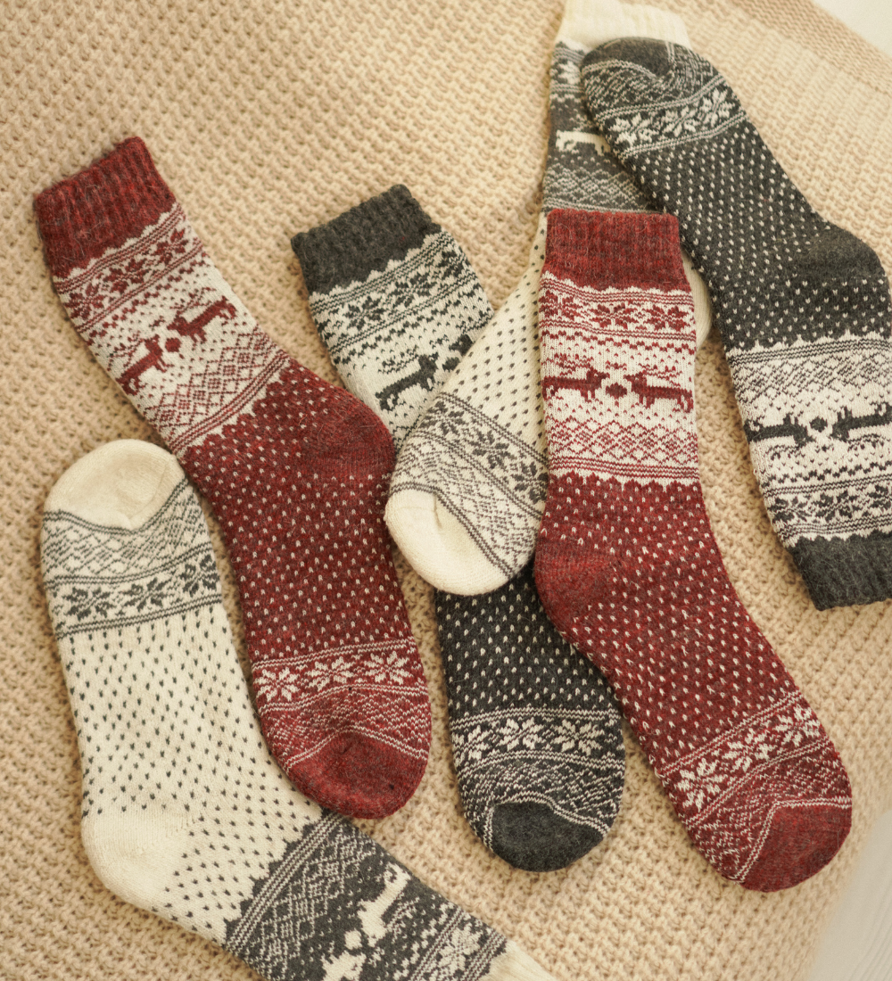 RAGNAR Skarpety wełniane z motywem nordyckim / bordowe