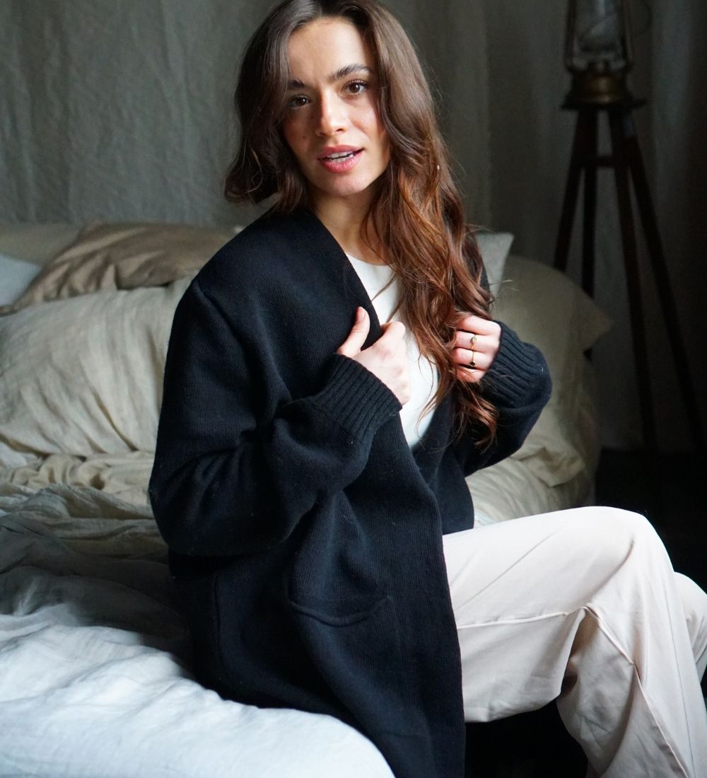 BERA Wełniany sweter kardigan - czarny