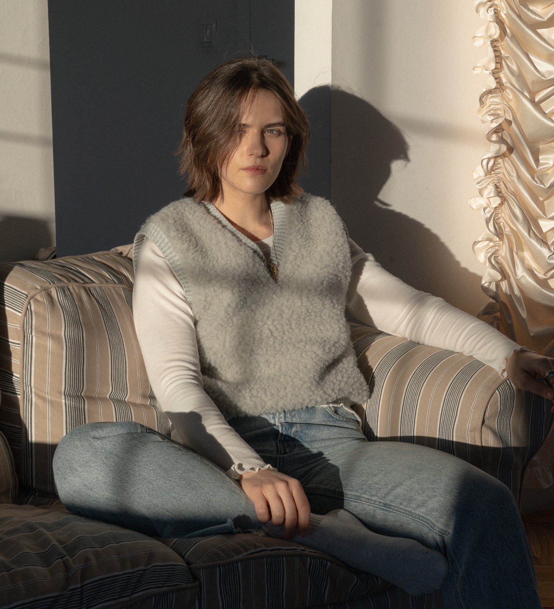 LUNA Kamizelka przez głowę z wełny merino - szara