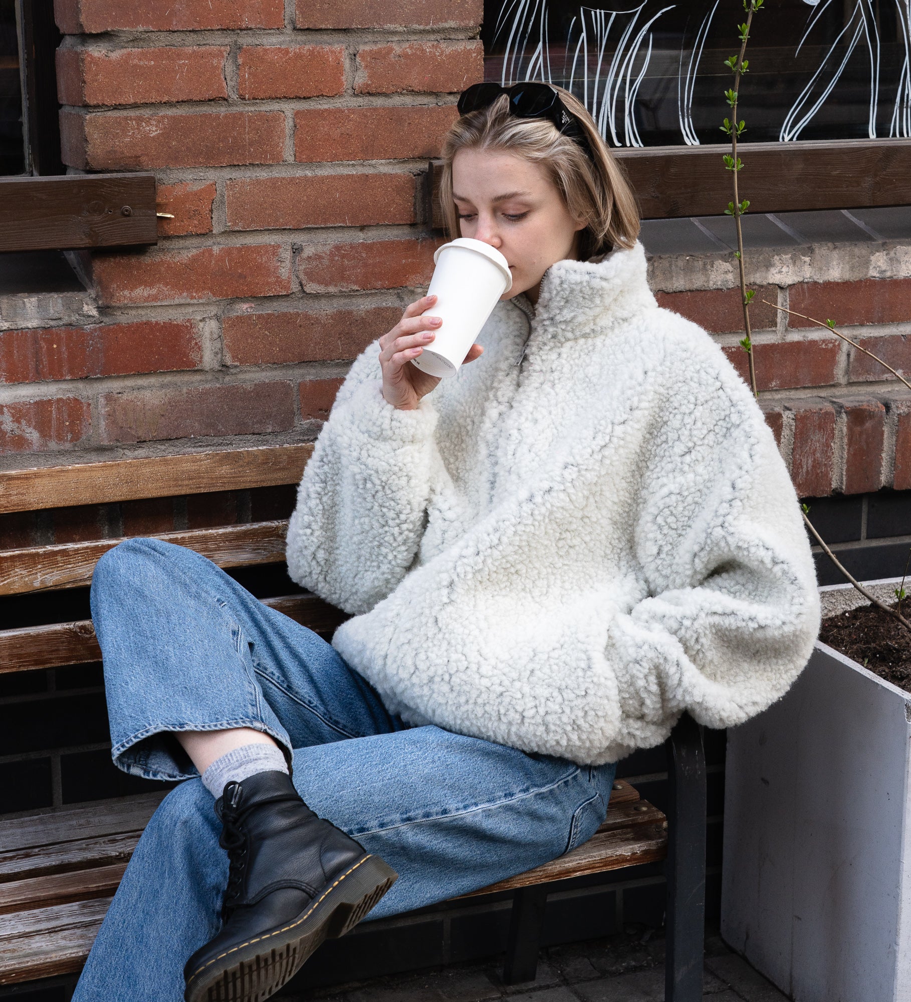 KORA Bomberka z wełny merino - miś polarny