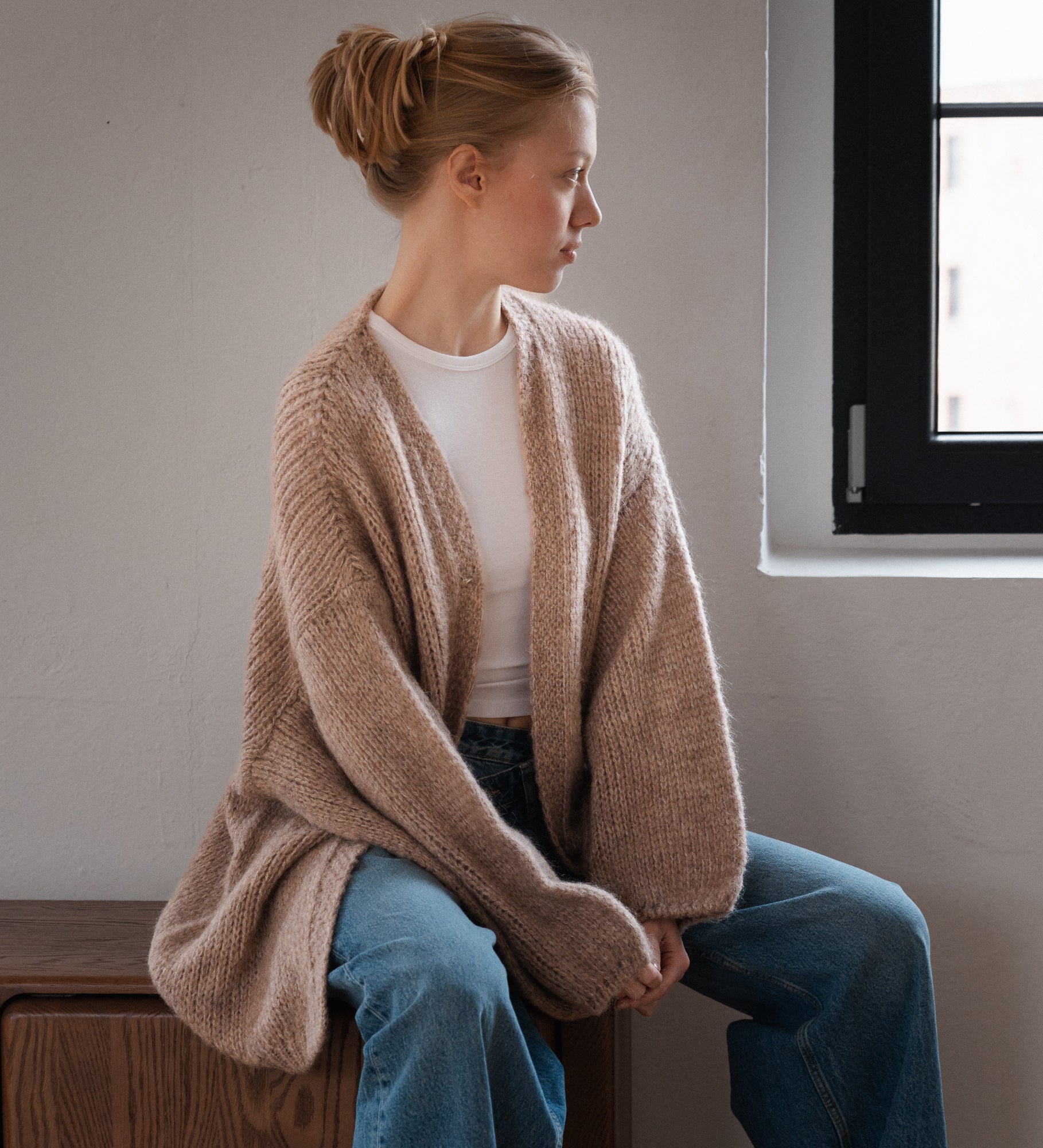 ROSA Miękki kardigan z wełną merino i moherem - beżowy