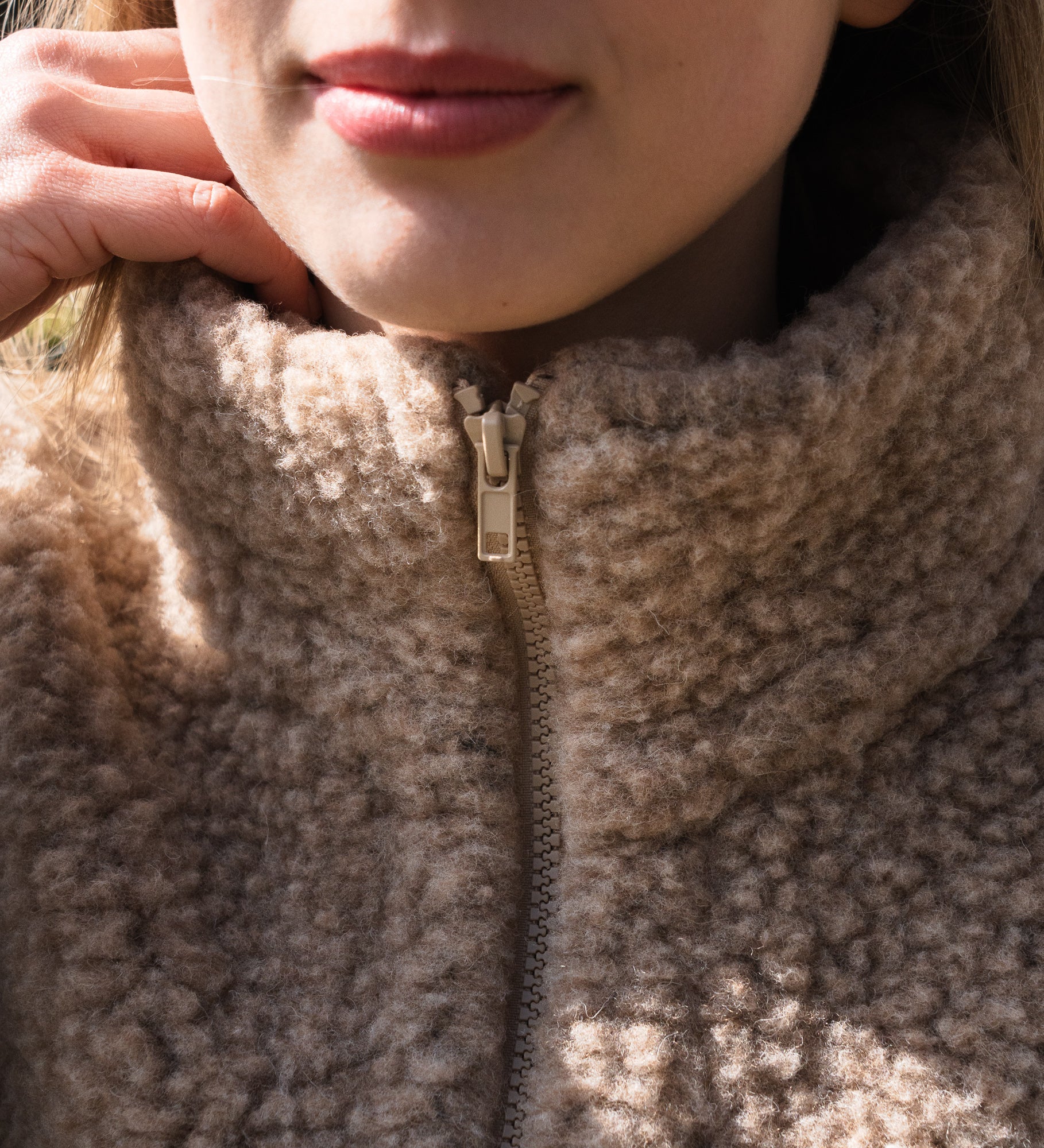 KORA Bomberka z wełny merino - dębowa