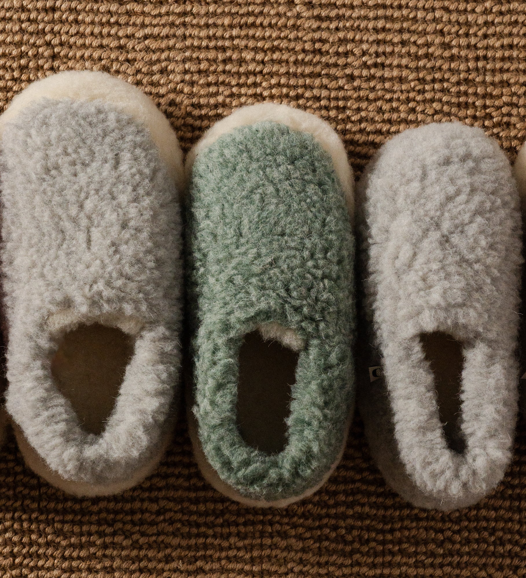 ALMA wool slippers - forest moss
