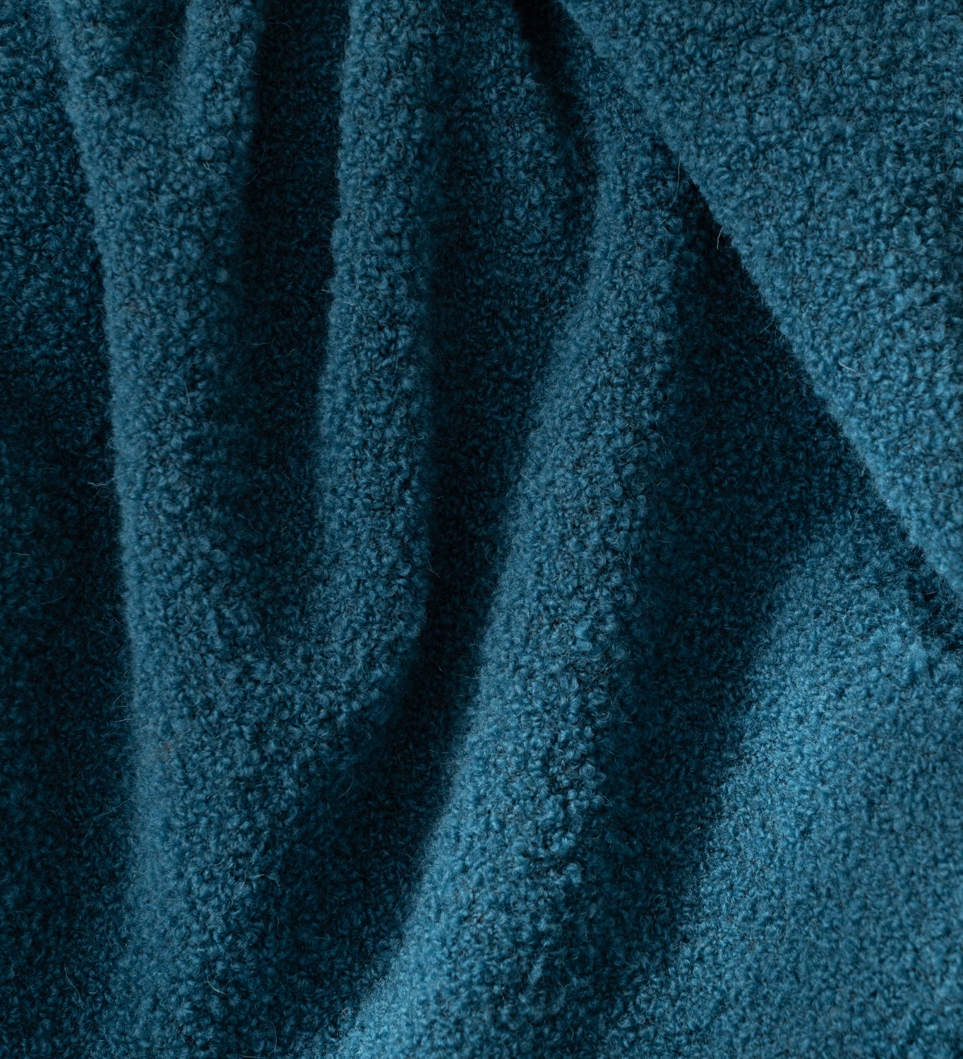 HELIOS Merino boucle blanket with fringe - teal