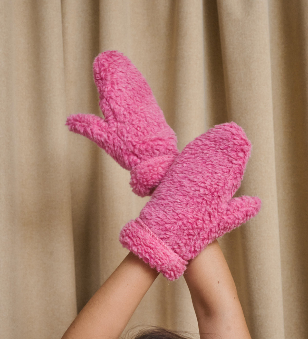ISLA merino wool fingerless mittens - pink