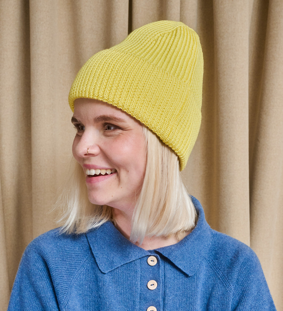 SIGRID women's 100% merino wool hat - blue