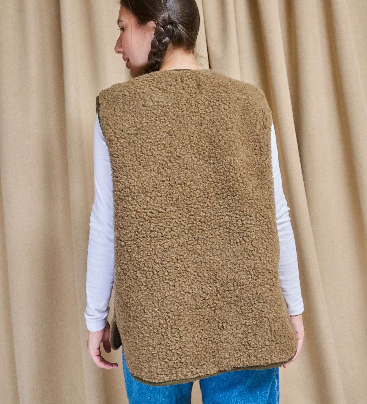 GAJA Zapinana merino wool gilet - oak