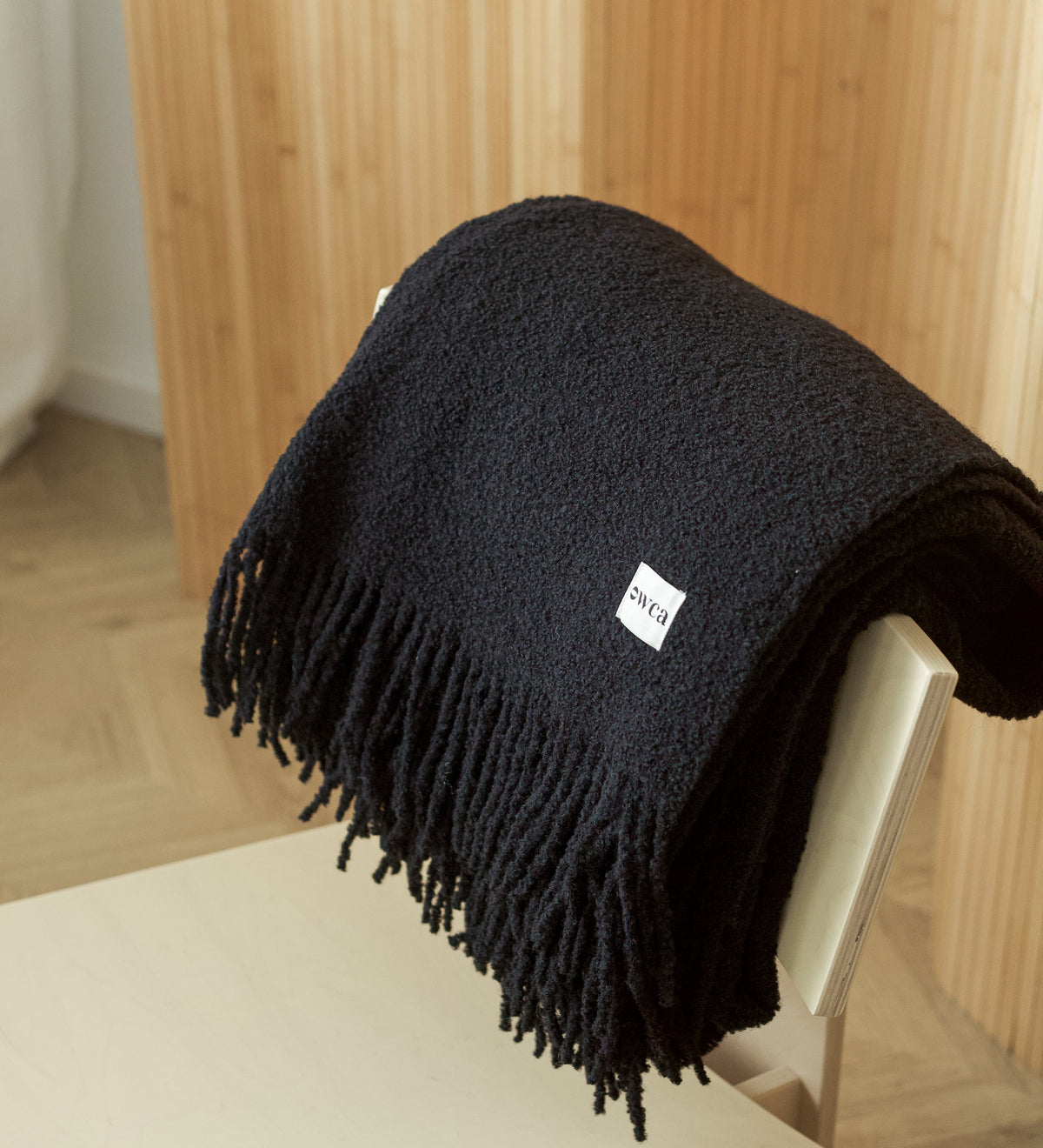 HELIOS Merinodecke mit Fransen Bouclé - Lindgrün