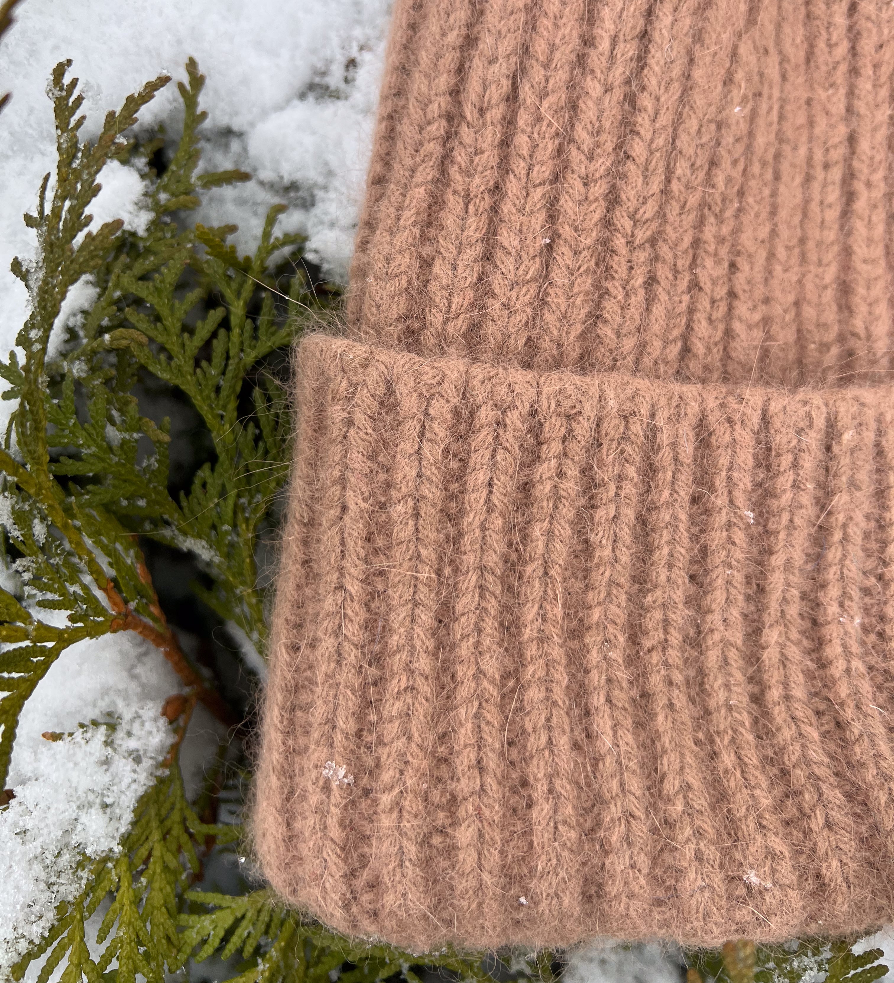 NORA Miękka czapka z angorą - jasny brąz