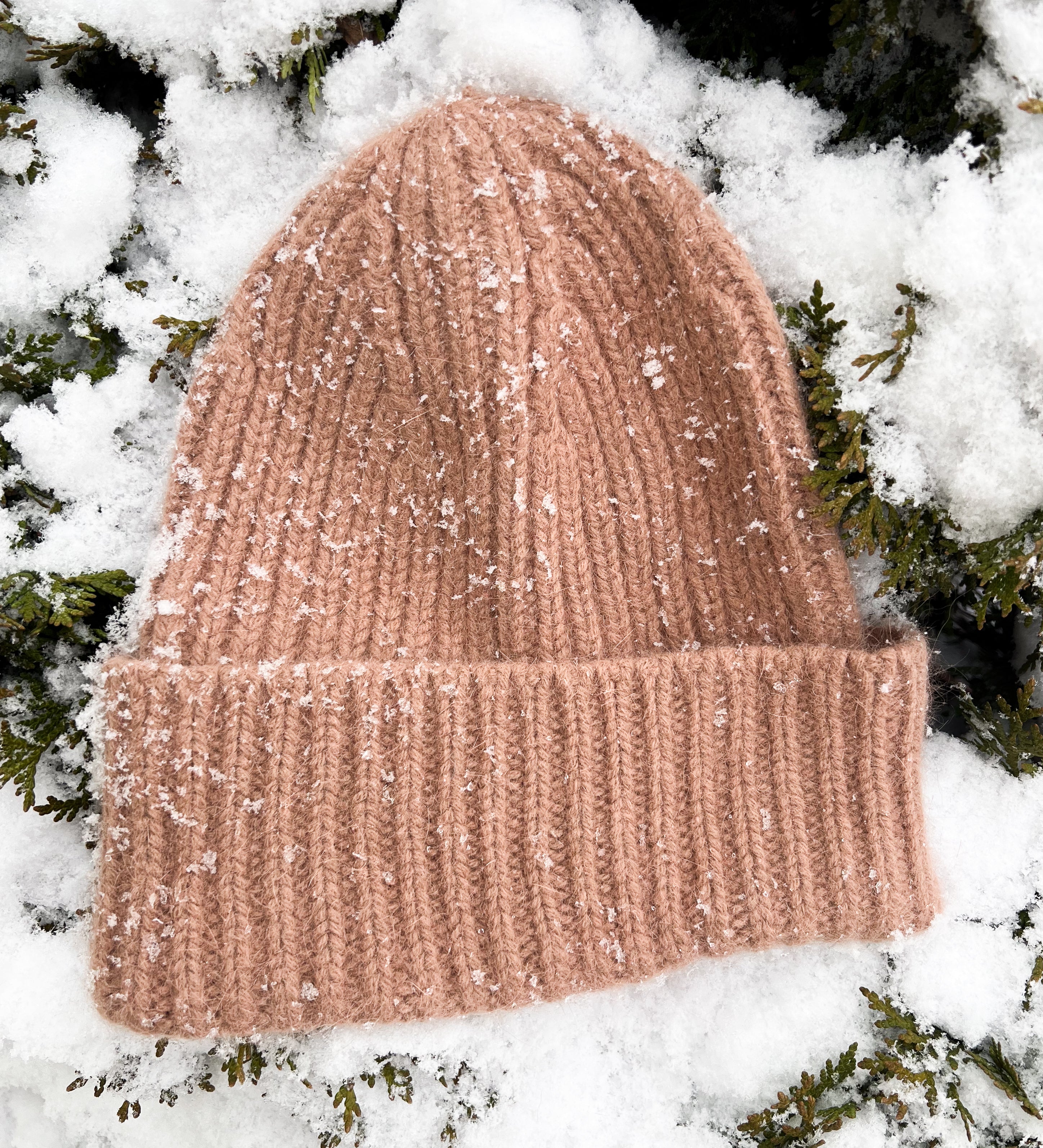 NORA Miękka czapka z angorą - jasny brąz