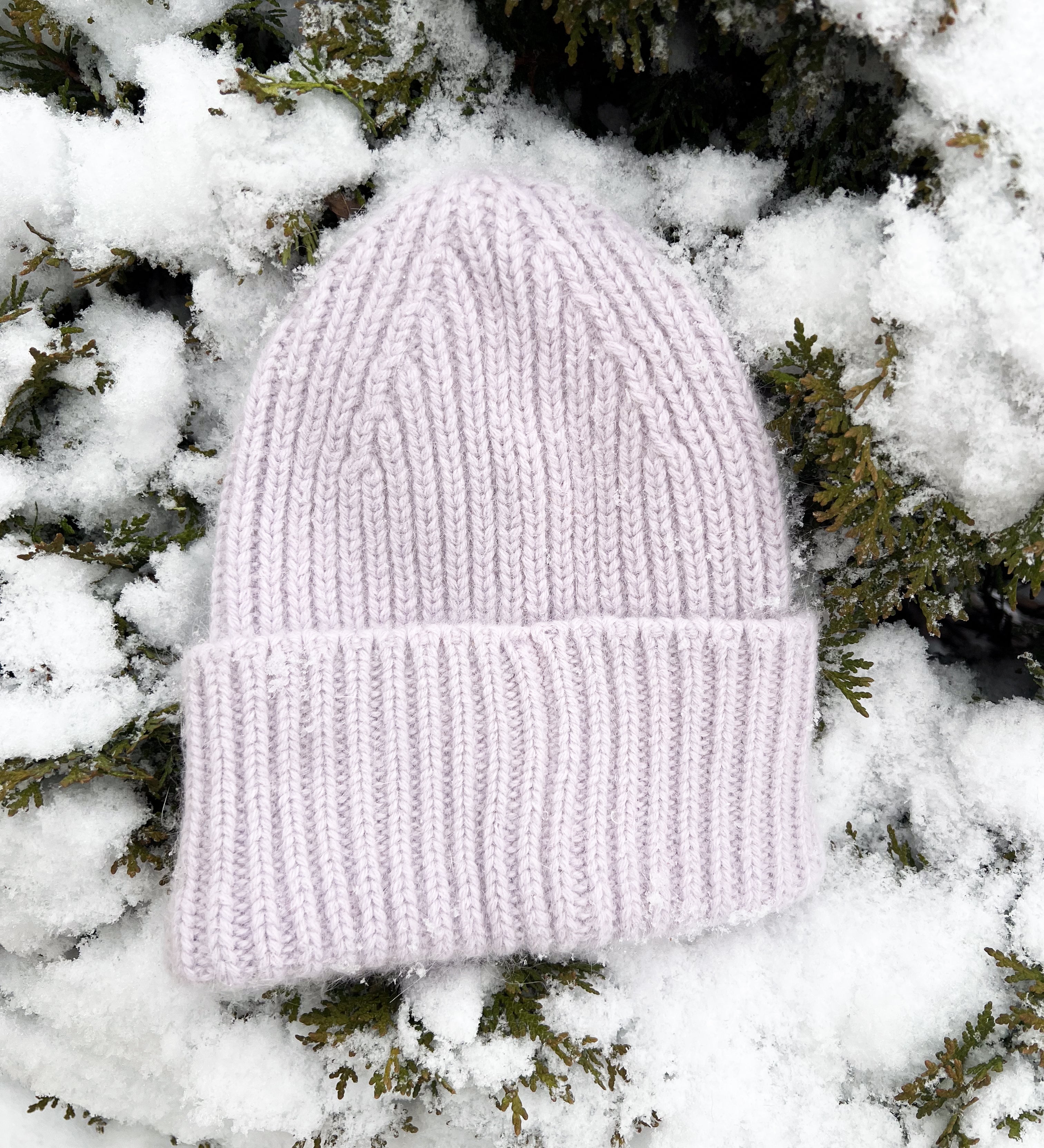 NORA Miękka czapka z angorą - liliowa