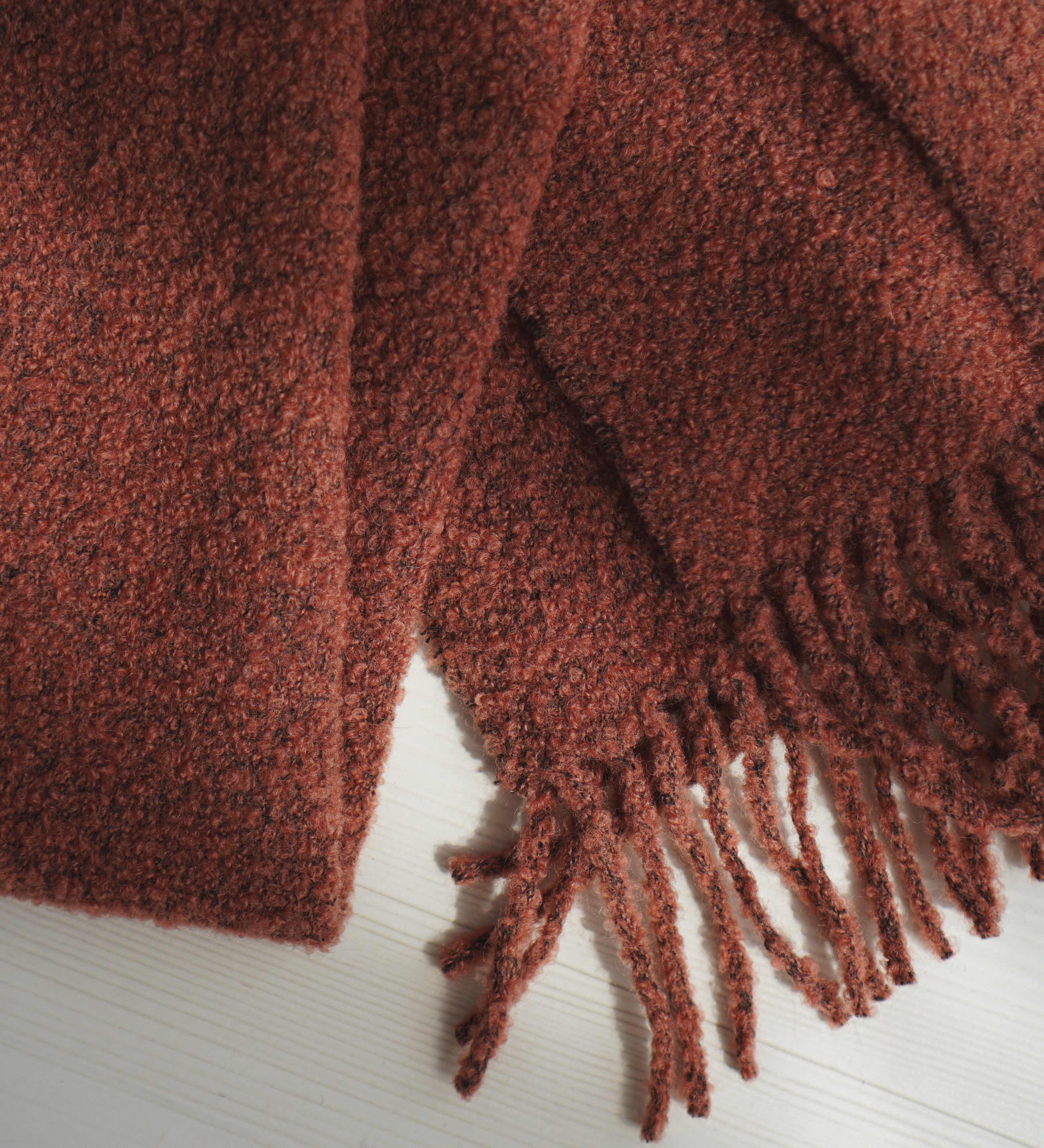 Szal z dodatkiem merino boucle – palony róż