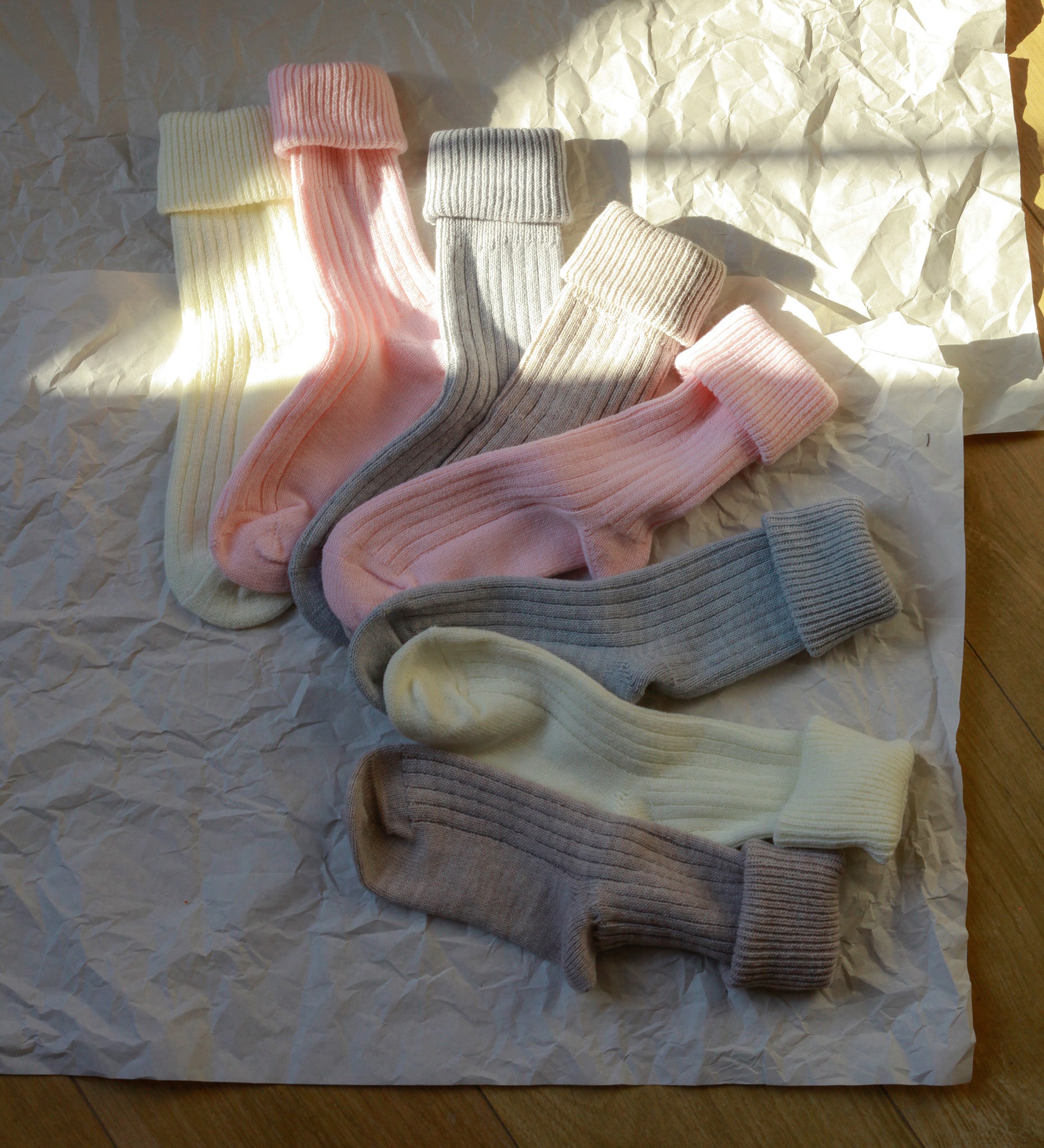 ERIK Skarpetki merynos bezuciskowe - beżowe