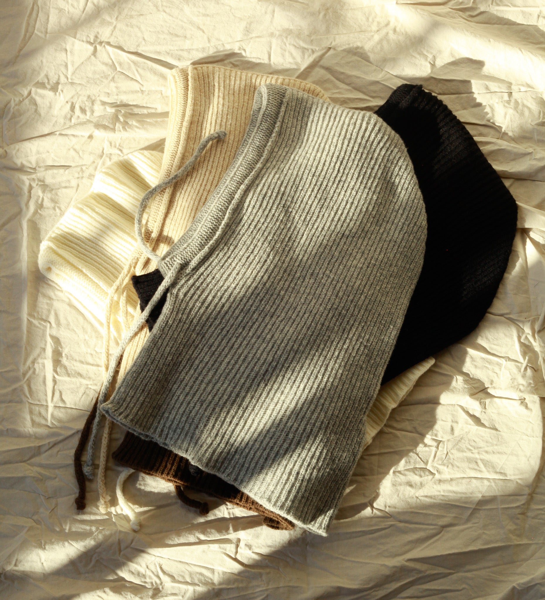 LIDIA Kominiarka z merynosa - jasnoszara