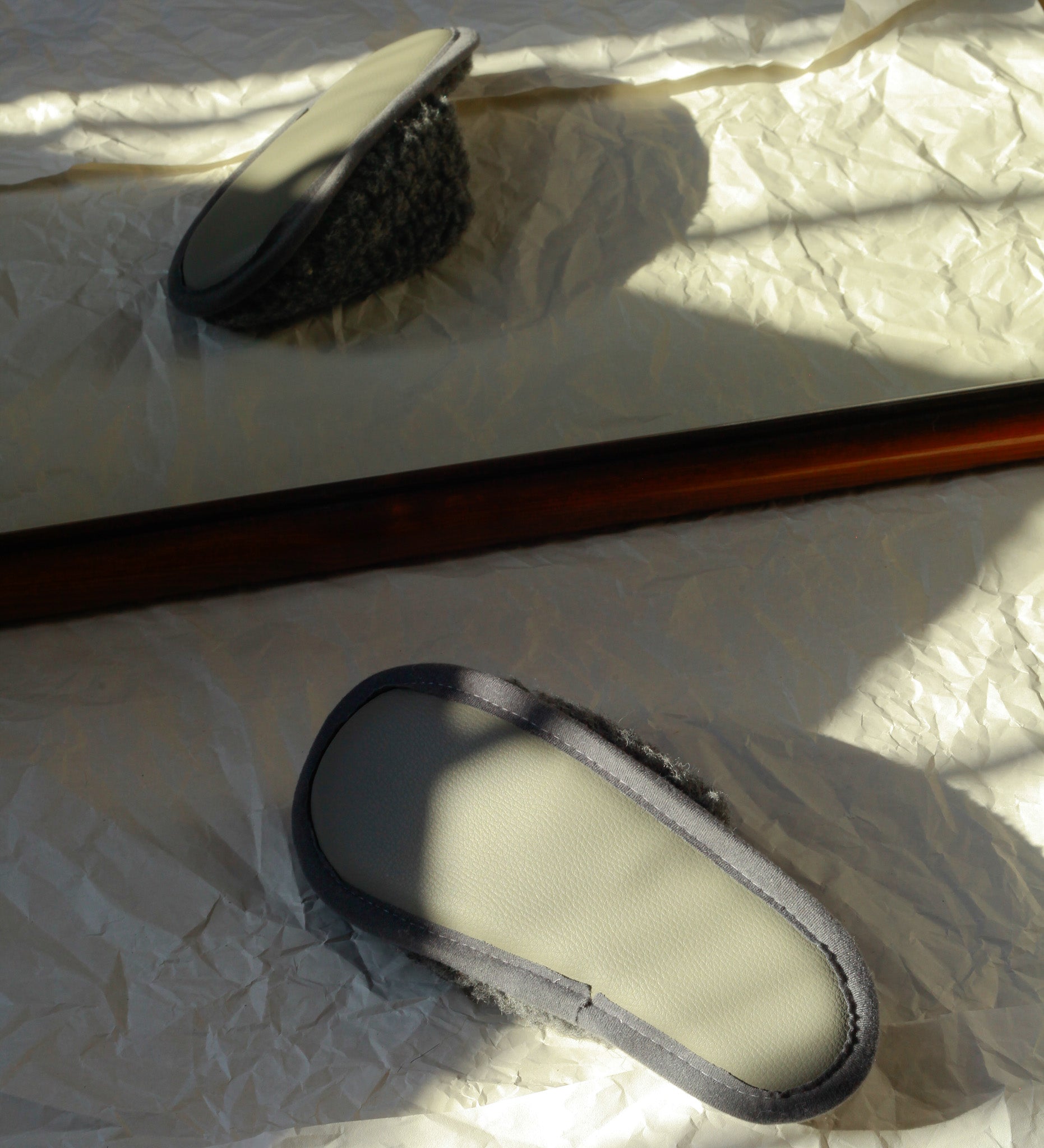 GRETA Wełniane kapcie męskie i damskie z wełny alpaki - grafitowe