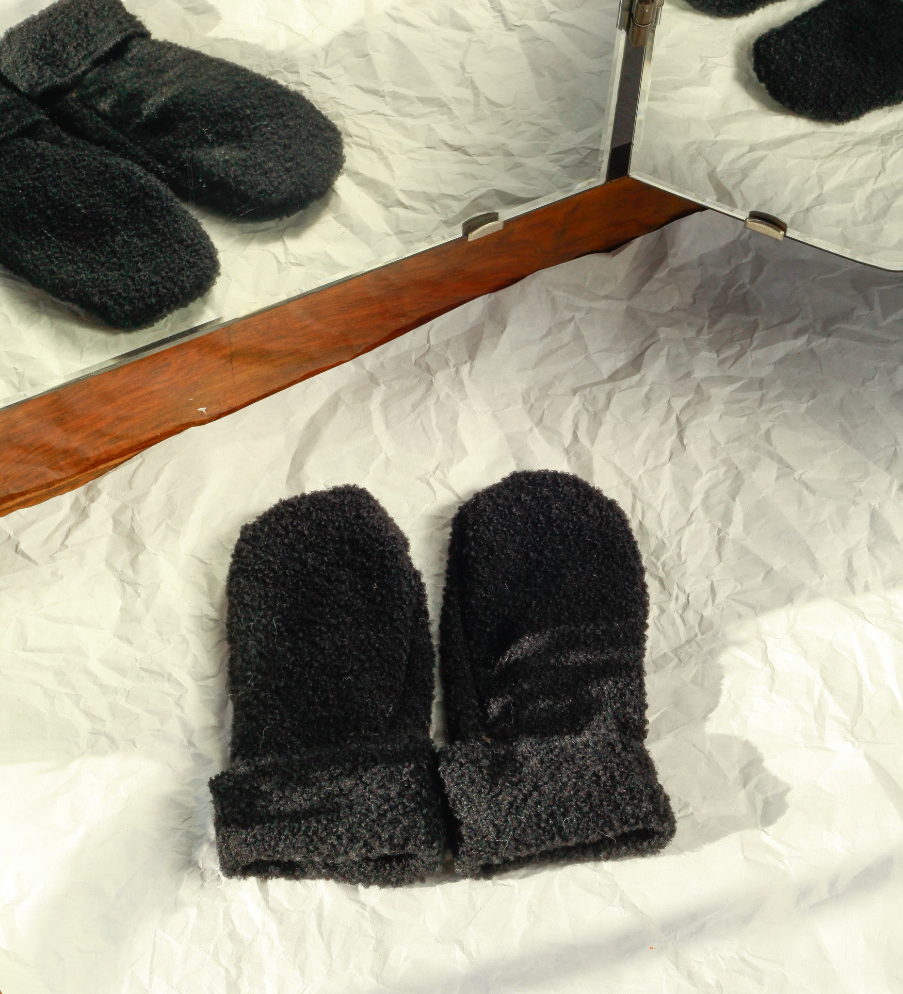 SKY Rękawiczki z wełny boucle - czarne