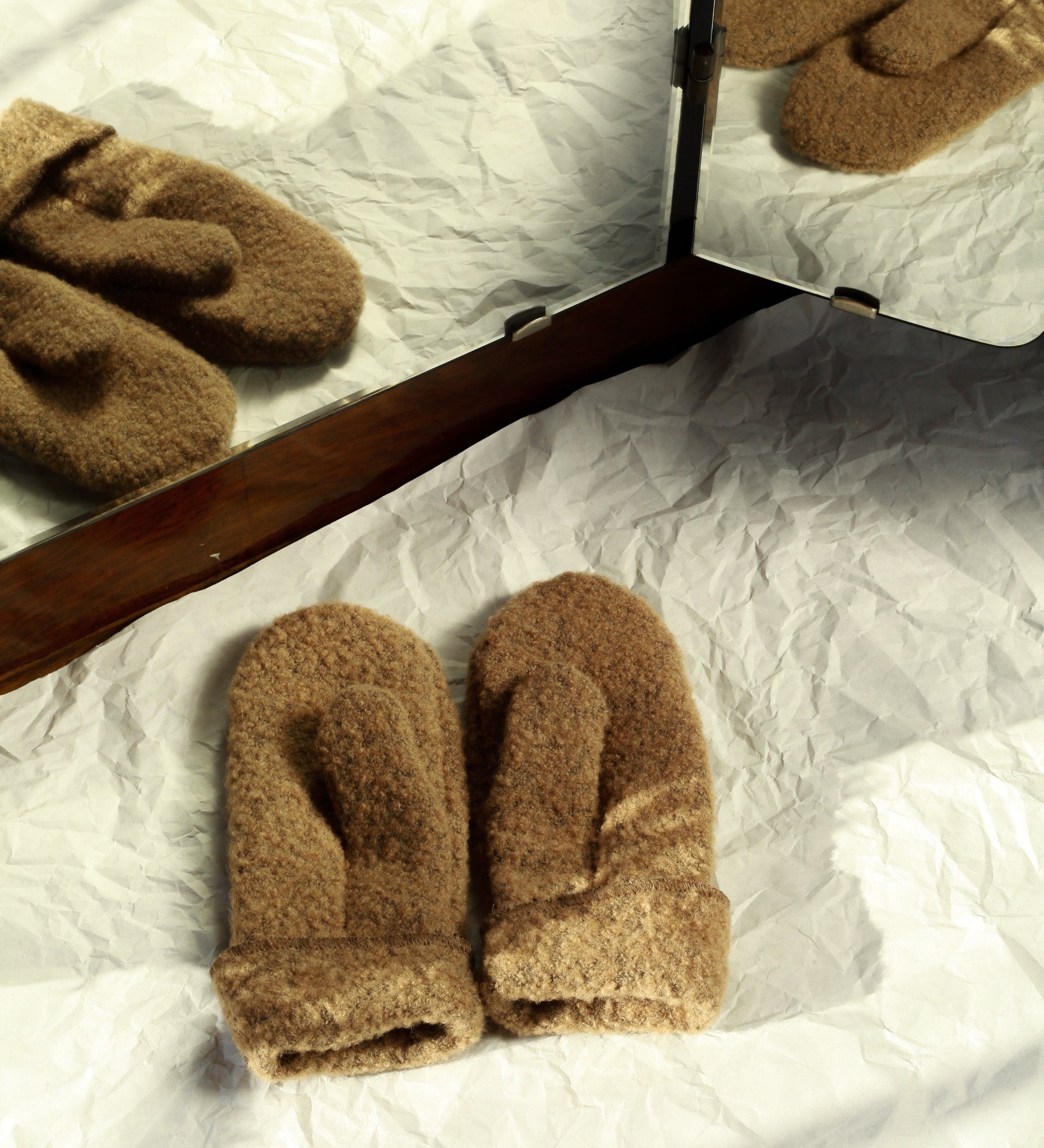 SKY Rękawiczki z wełny boucle - brązowe