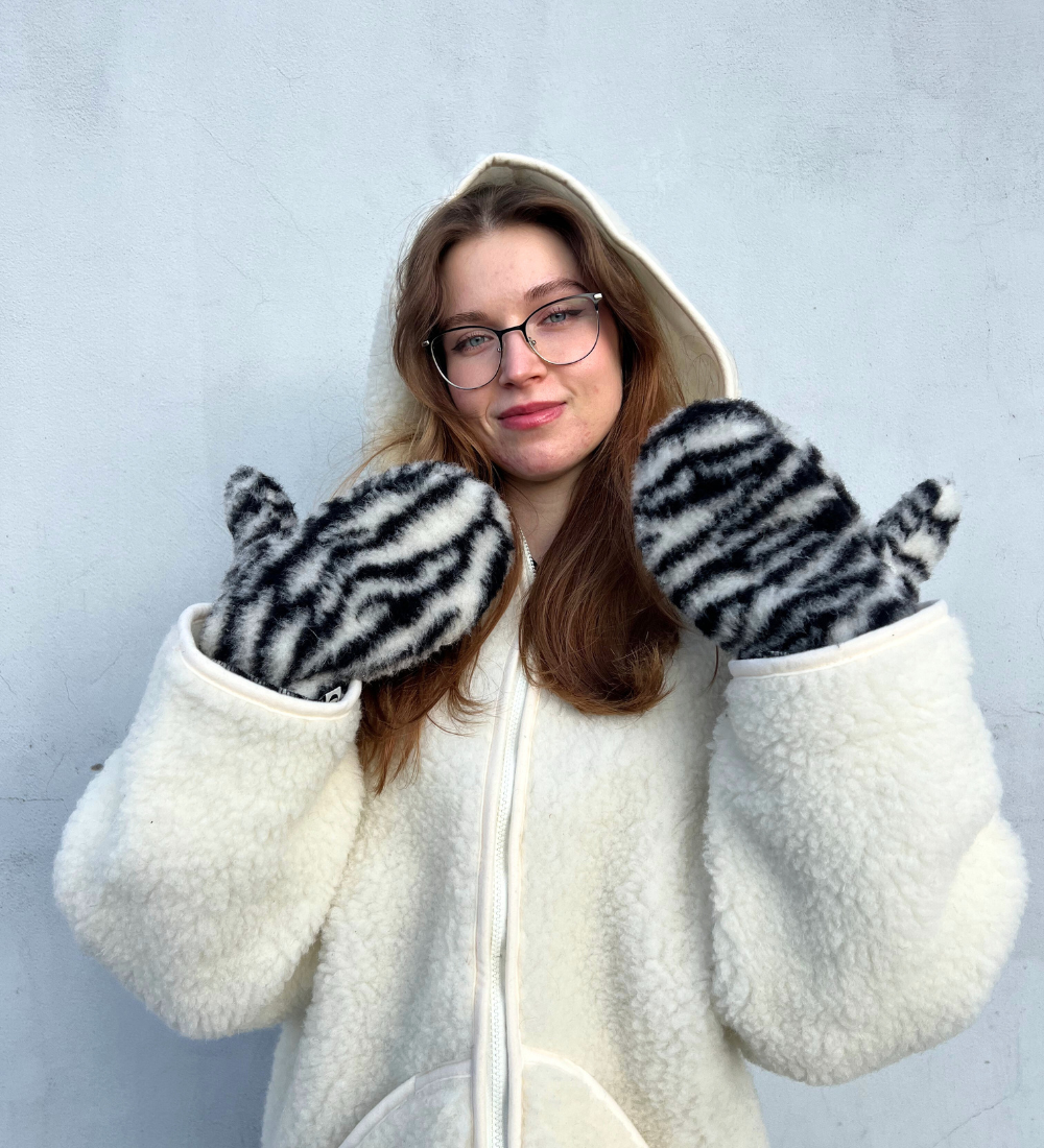 aee10c6e91a51aee4bbee72705c3d17b