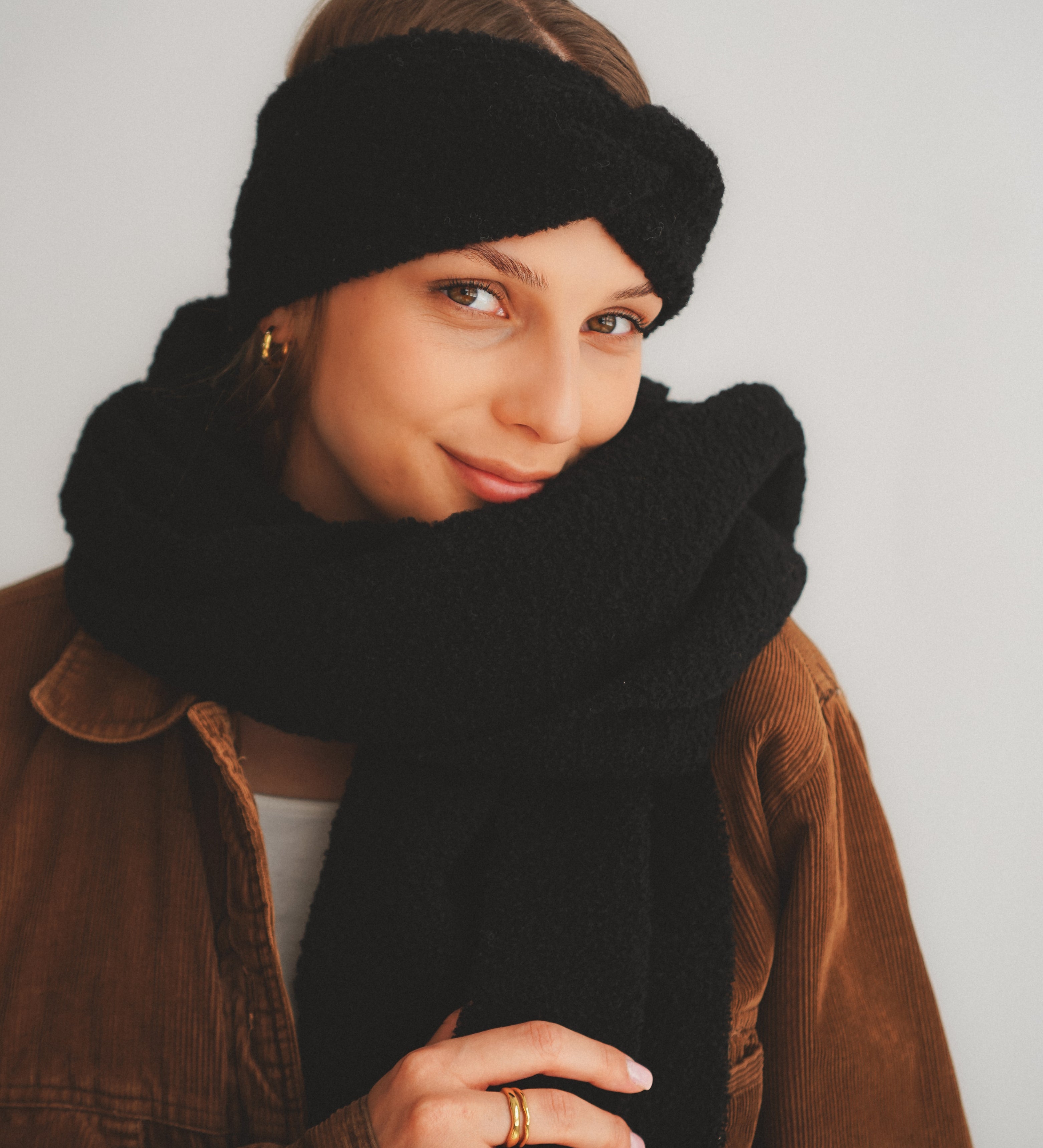 LEAH Szal merino boucle - czekoladowy