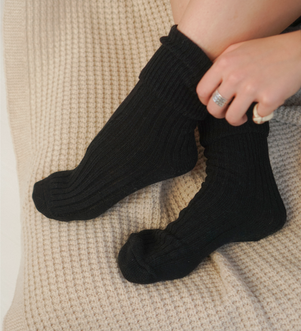 ERIK Skarpetki merynos bezuciskowe - czarne