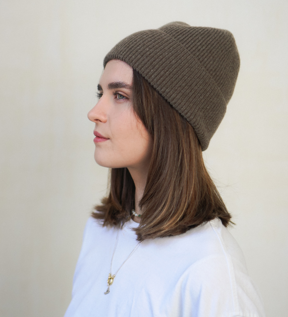 SKADI Czapka z wełny merino - brązowa