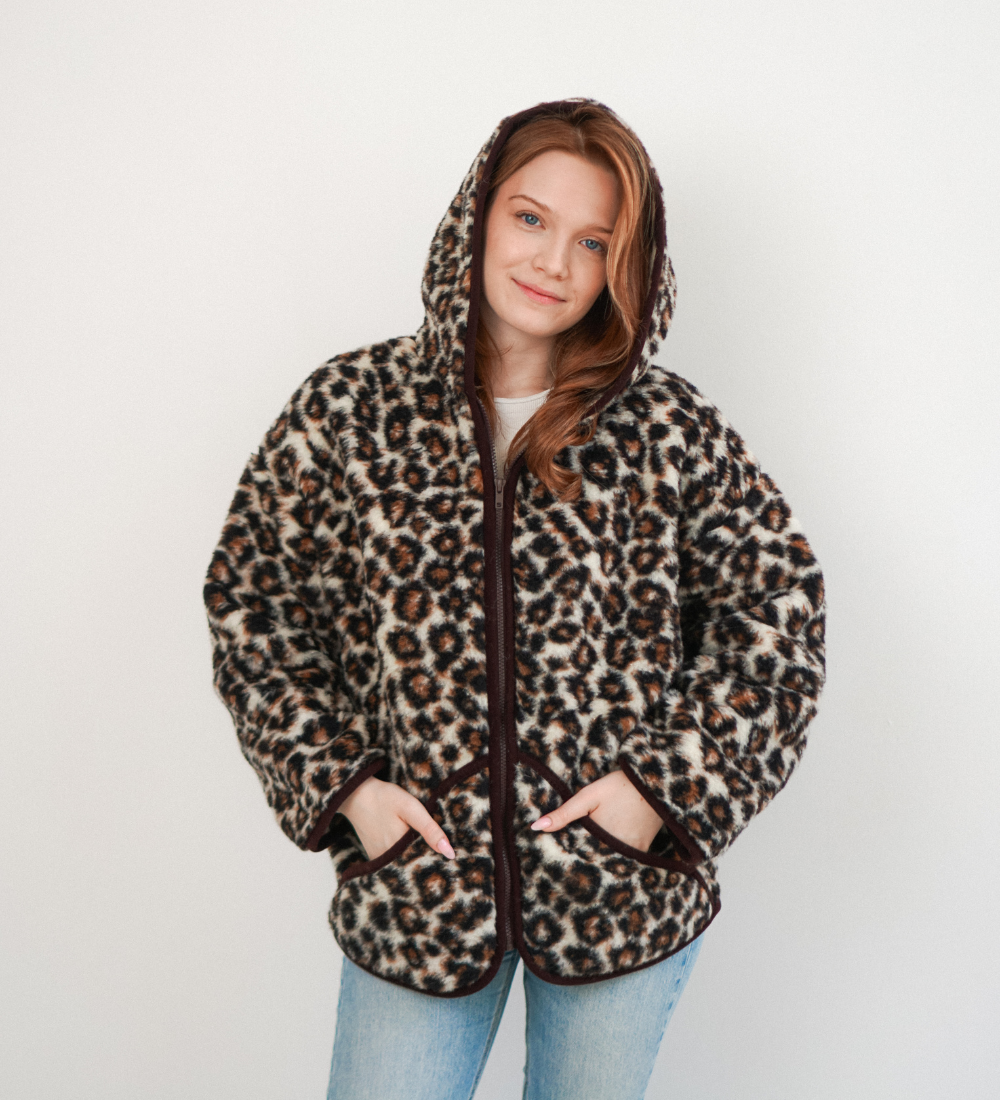 MIŚ Wełniana kurtka/bluza z kapturem - panterka