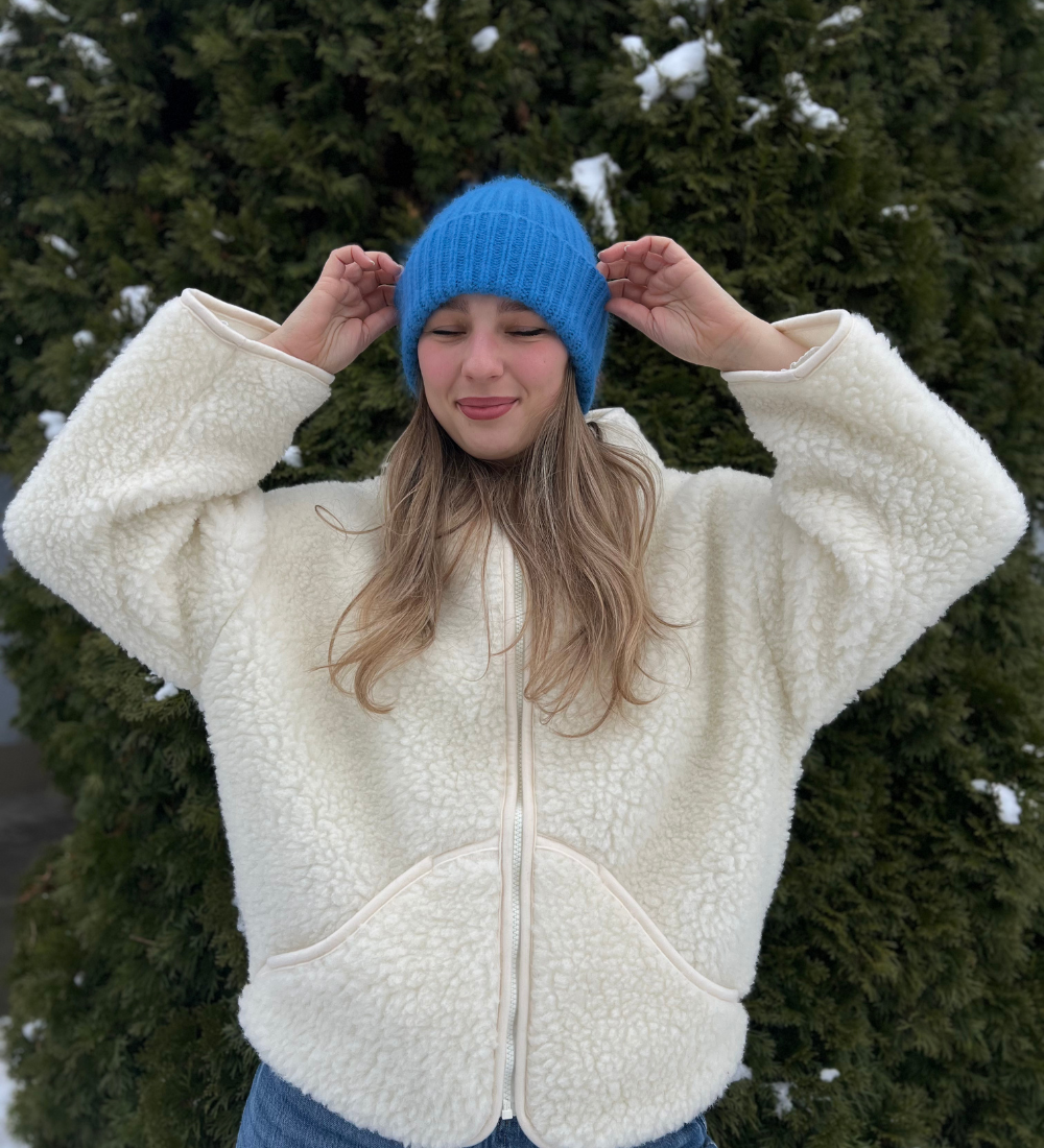 NORA Miękka czapka z angorą - niebieska