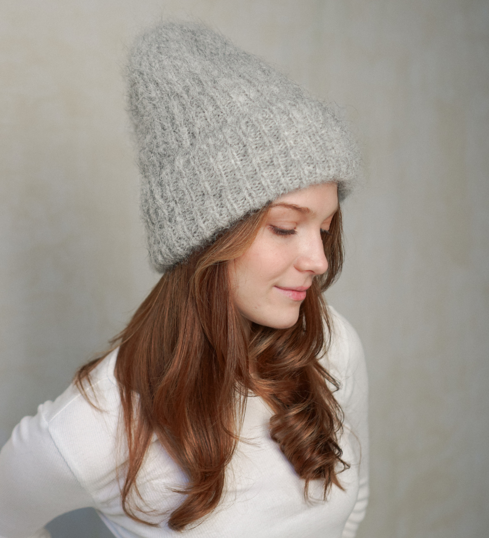 SAGA  Czapka z moheru i alpaki - szara