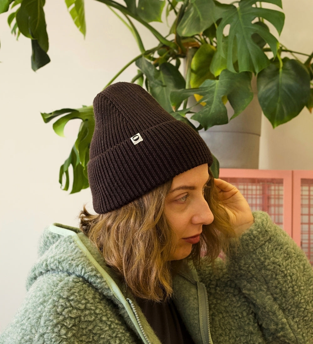 SIGRID women's 100% merino wool hat - chocolate