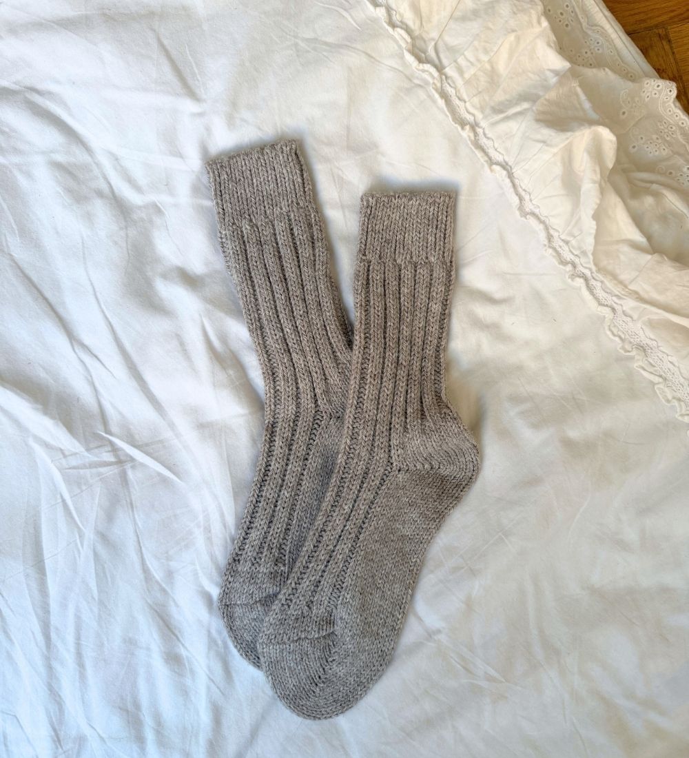 BJORN Skarpety wełniane z wełny alpaki i owczej - beżowe