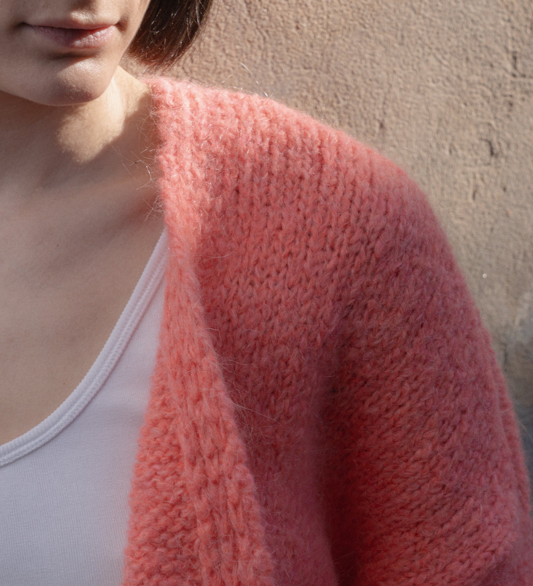 ASTRID Wełniany sweter z wełny i moheru - koralowy