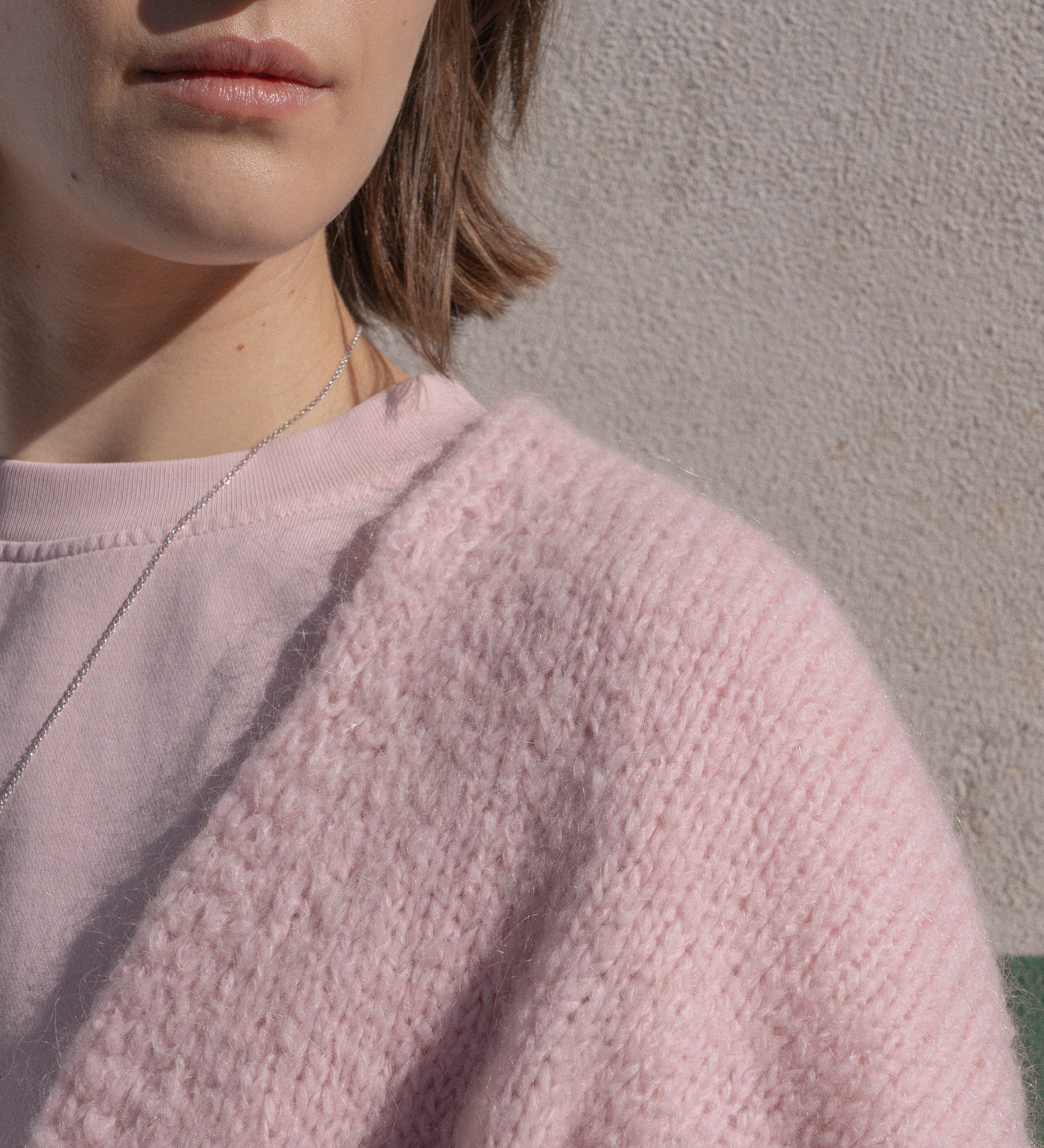 ASTRID Wełniany sweter z wełny i moheru - różany