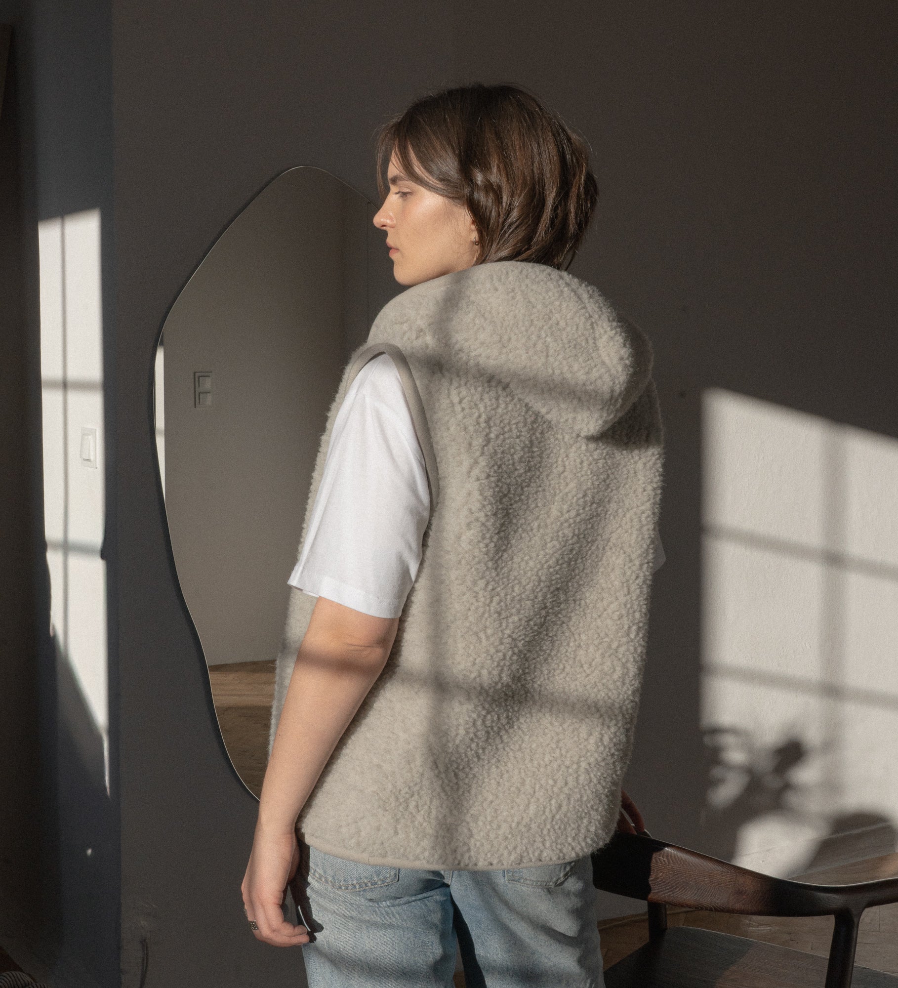 VALA Longer hooded gilet - grey