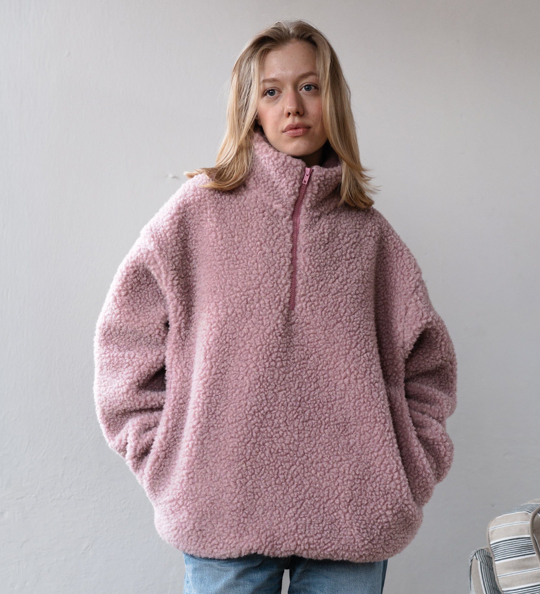 MYRRA Polar sherpa z wełny merino - pudrowy róż